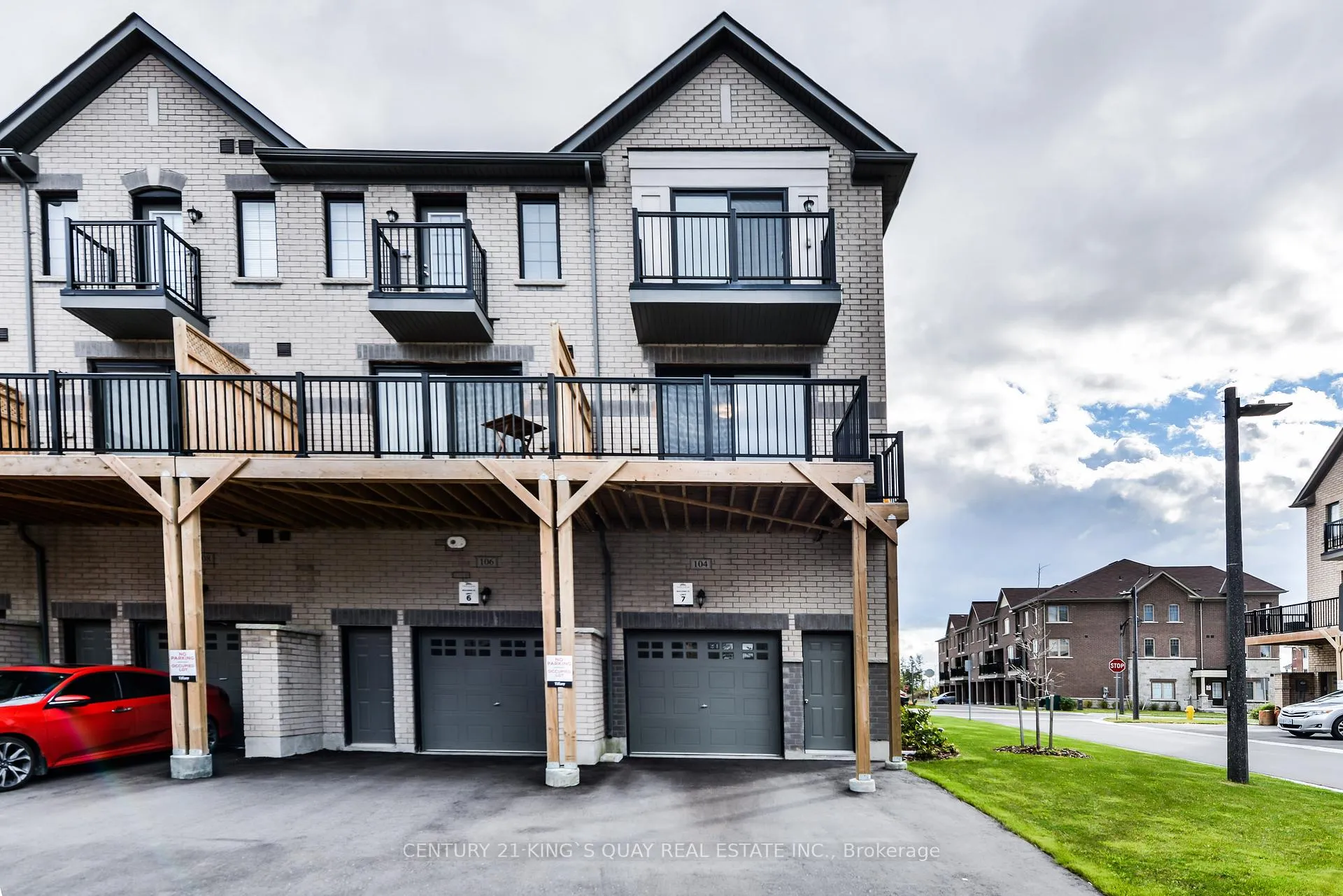 Photo 21 of 104 Frederick Wilson Avenue, Markham, Cornell — HOMEH