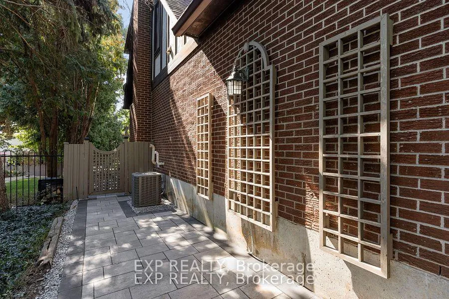 Photo 16 of 70 Hemingway Crescent, Markham, Unionville — HOMEH