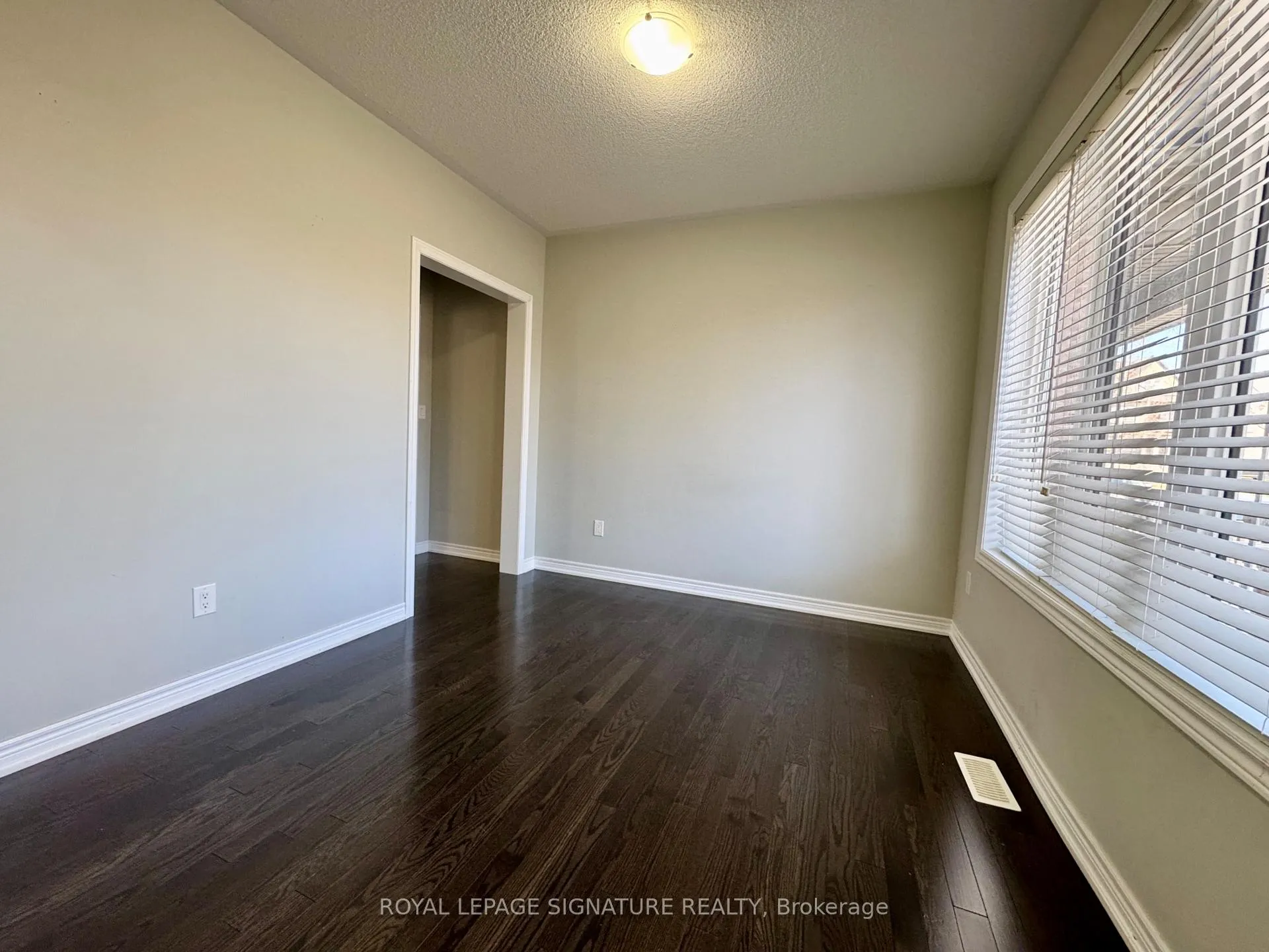 Photo 2 of 24 Diamond Jubilee Drive, Markham, Cornell — HOMEH