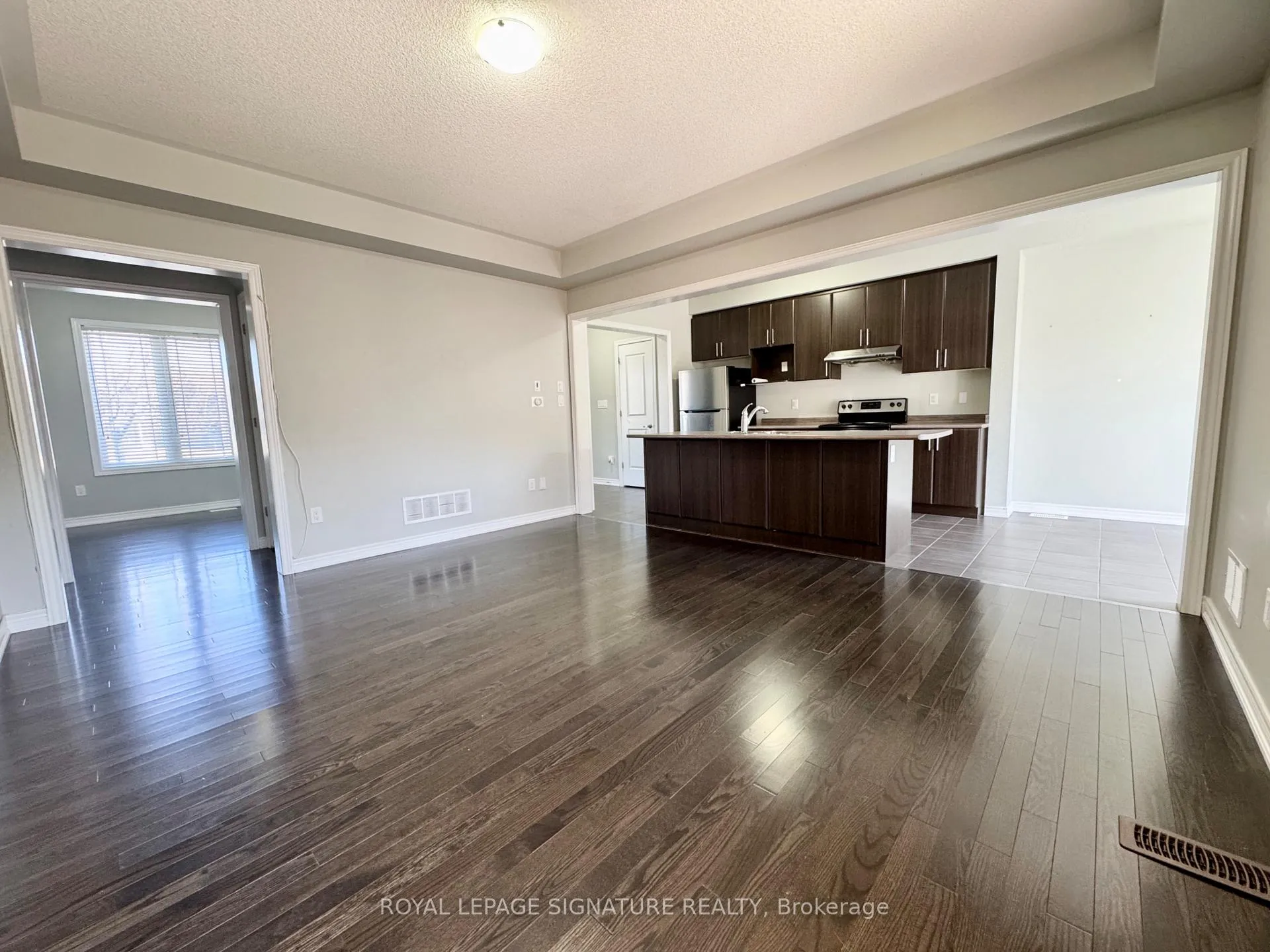 Photo 7 of 24 Diamond Jubilee Drive, Markham, Cornell — HOMEH