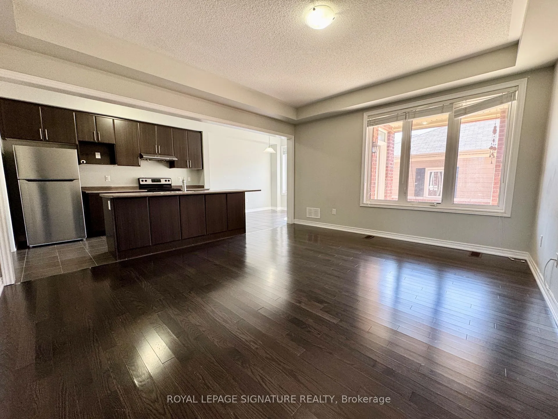 Photo 8 of 24 Diamond Jubilee Drive, Markham, Cornell — HOMEH