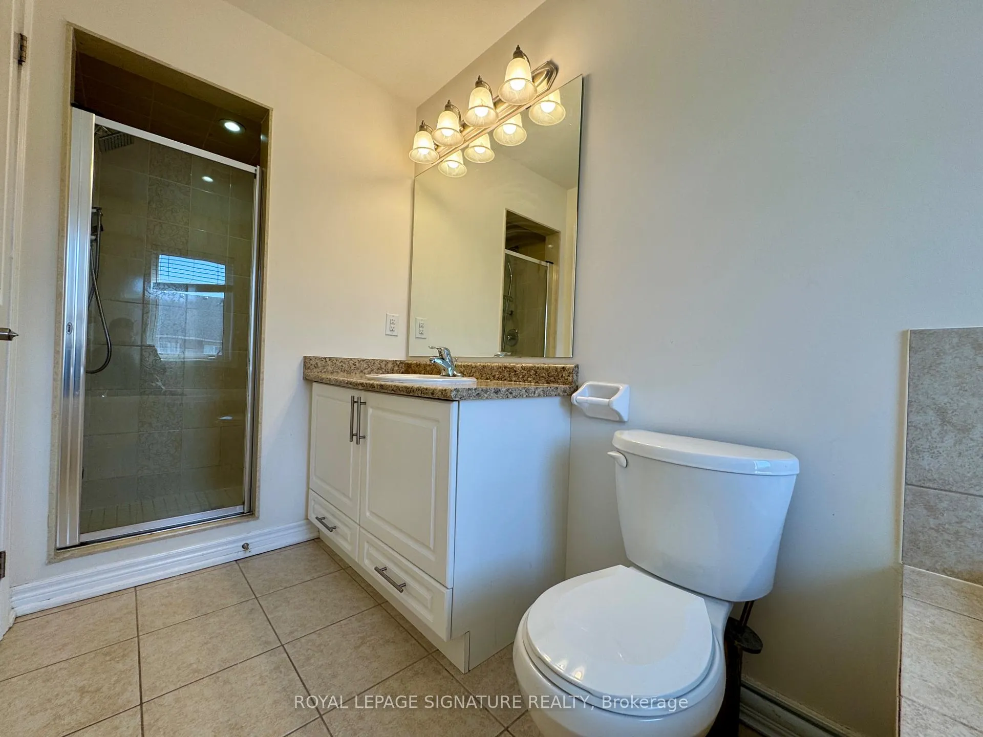 Photo 13 of 24 Diamond Jubilee Drive, Markham, Cornell — HOMEH