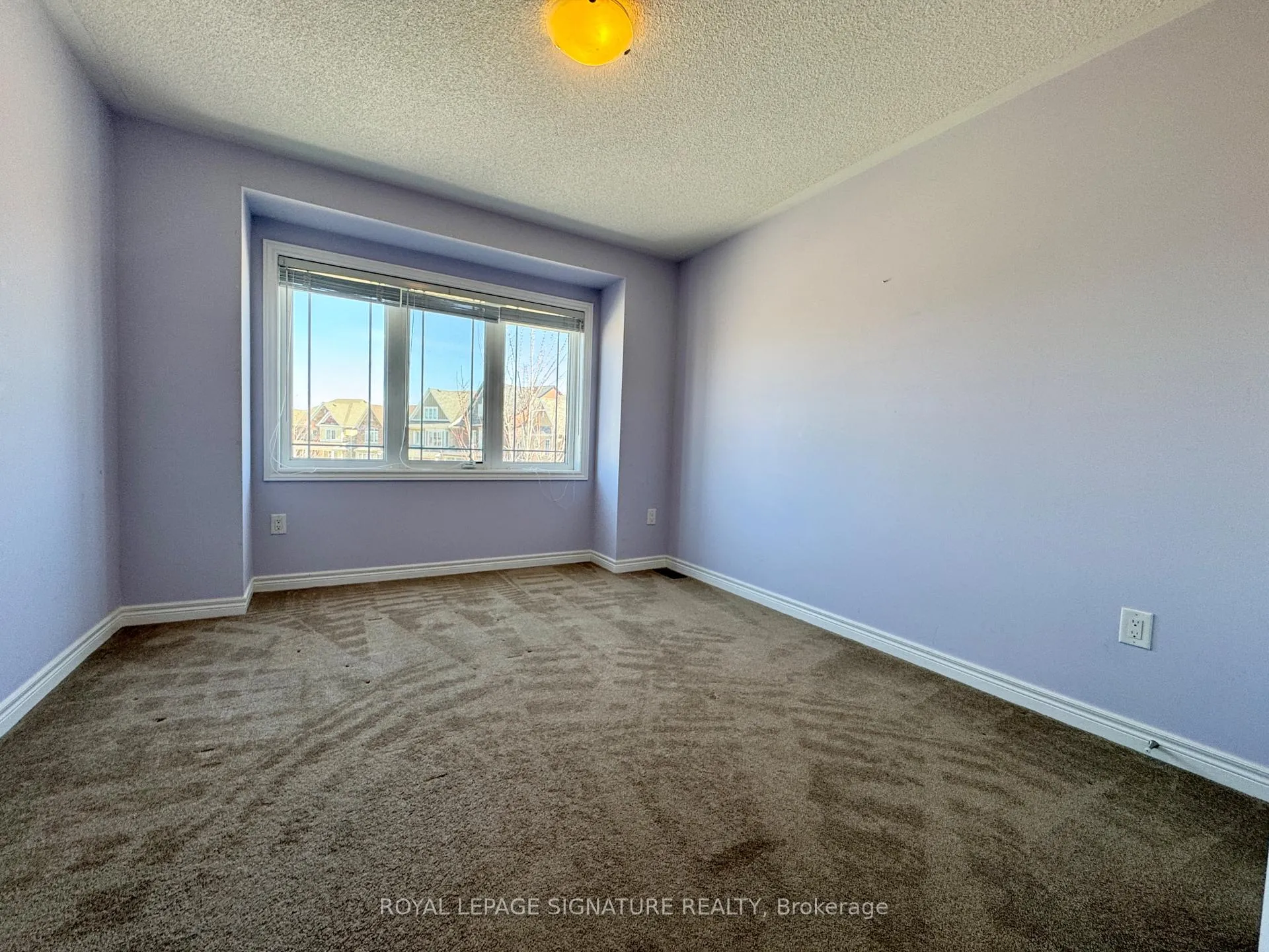 Photo 14 of 24 Diamond Jubilee Drive, Markham, Cornell — HOMEH
