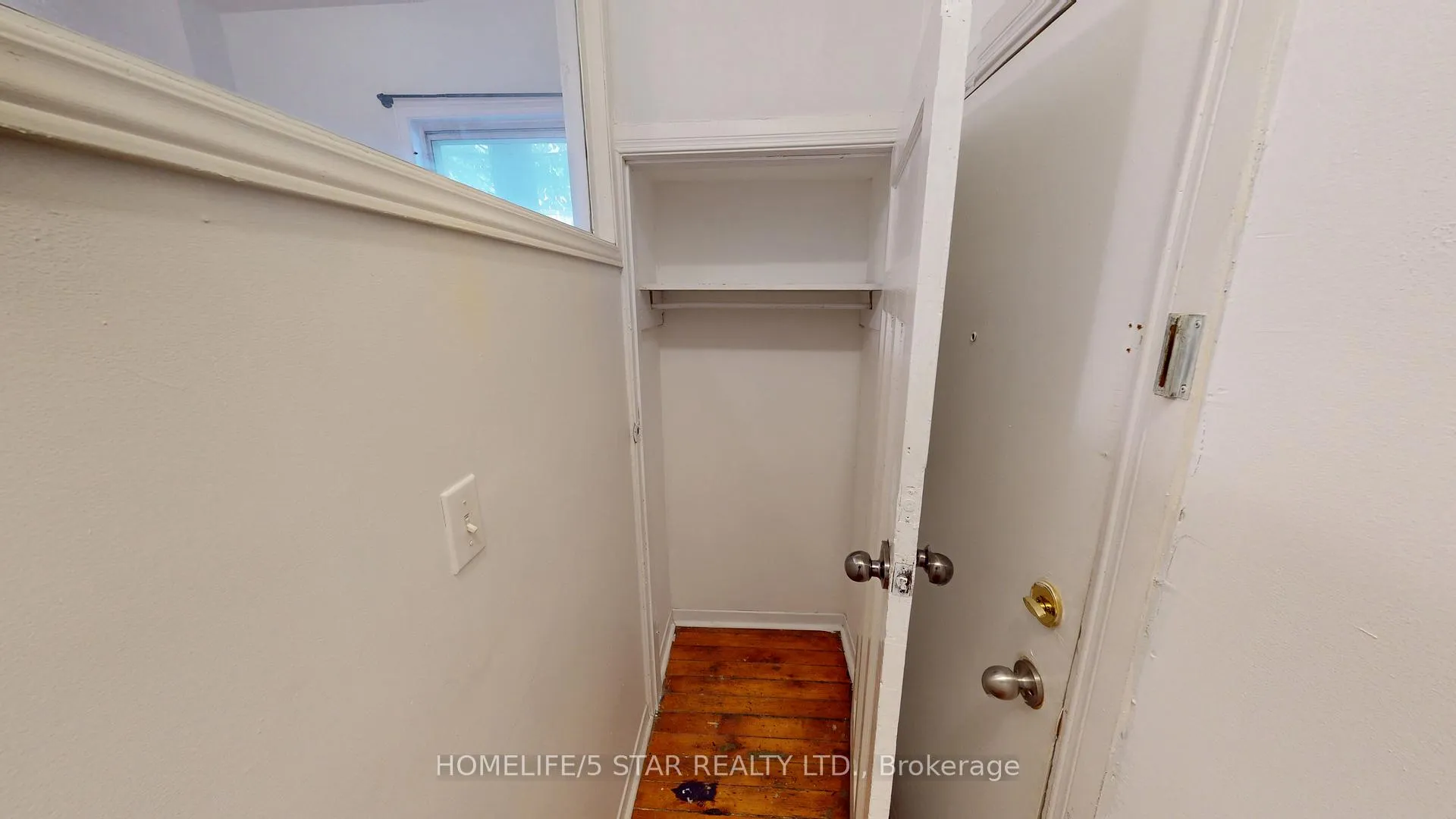 Photo 2 of Unit Apt 1, 2 Bridgman Avenue, Toronto, Casa Loma — HOMEH
