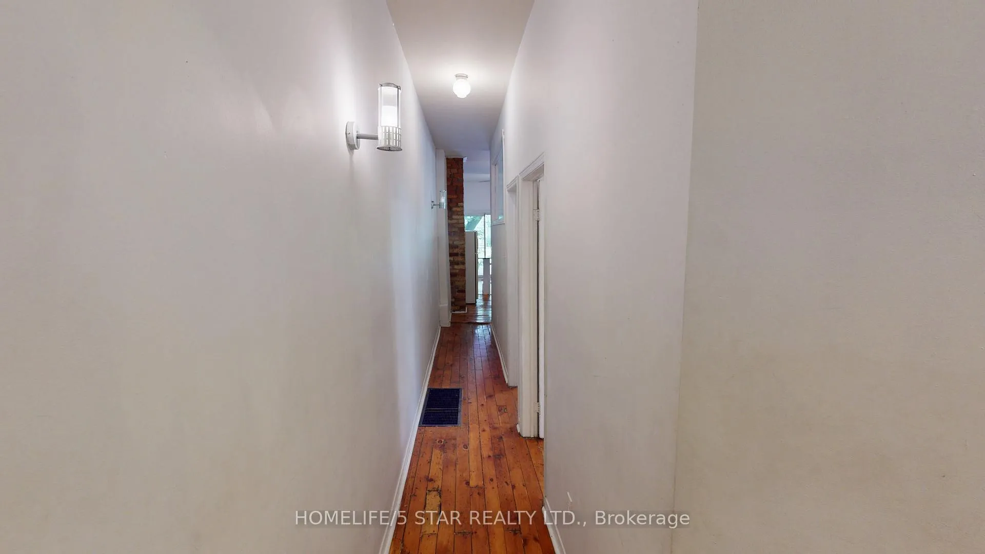 Photo 5 of Unit Apt 1, 2 Bridgman Avenue, Toronto, Casa Loma — HOMEH