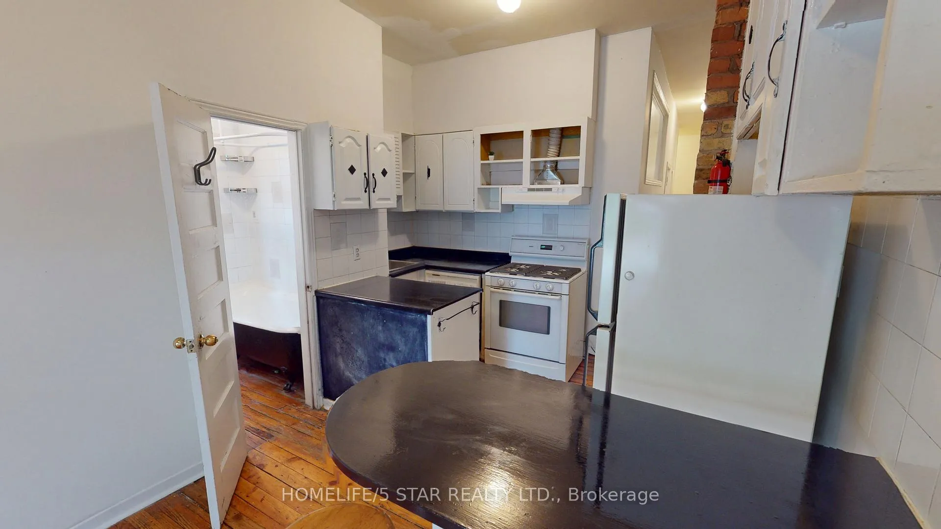 Photo 20 of Unit Apt 1, 2 Bridgman Avenue, Toronto, Casa Loma — HOMEH