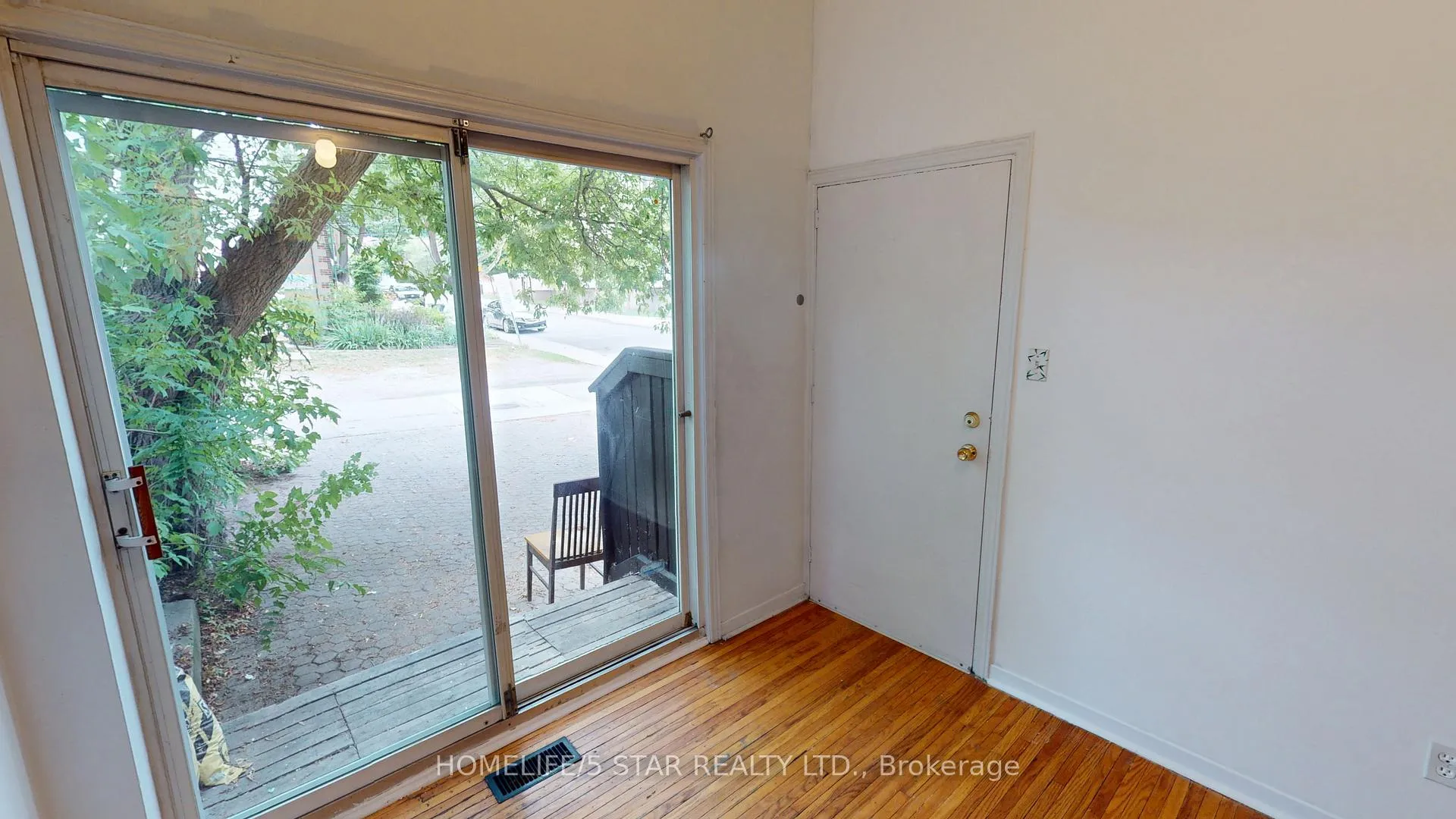 Photo 24 of Unit Apt 1, 2 Bridgman Avenue, Toronto, Casa Loma — HOMEH