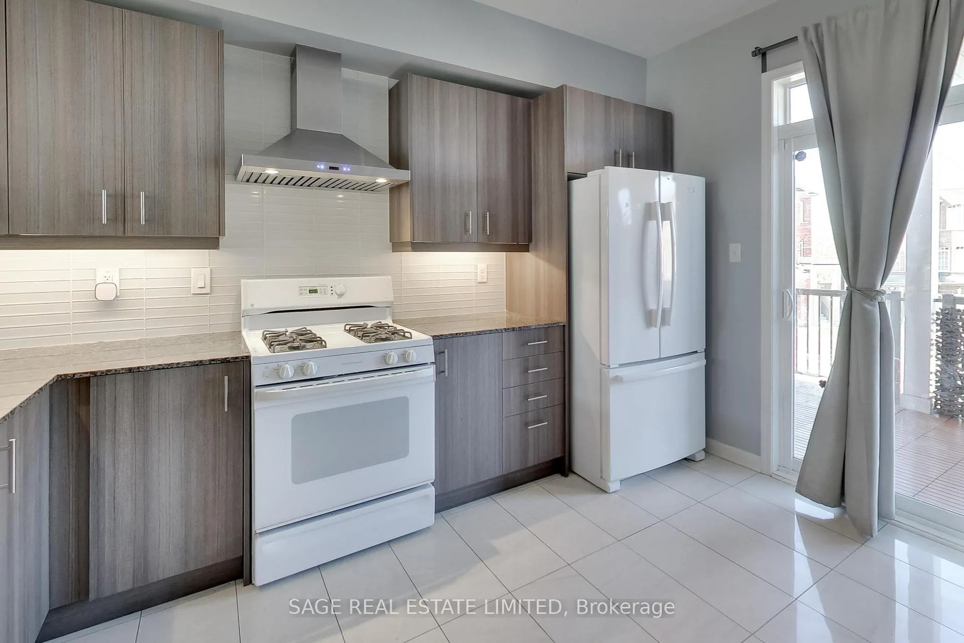 Photo 10 of 1417 Salem Road N, Ajax, Northeast Ajax — HOMEH