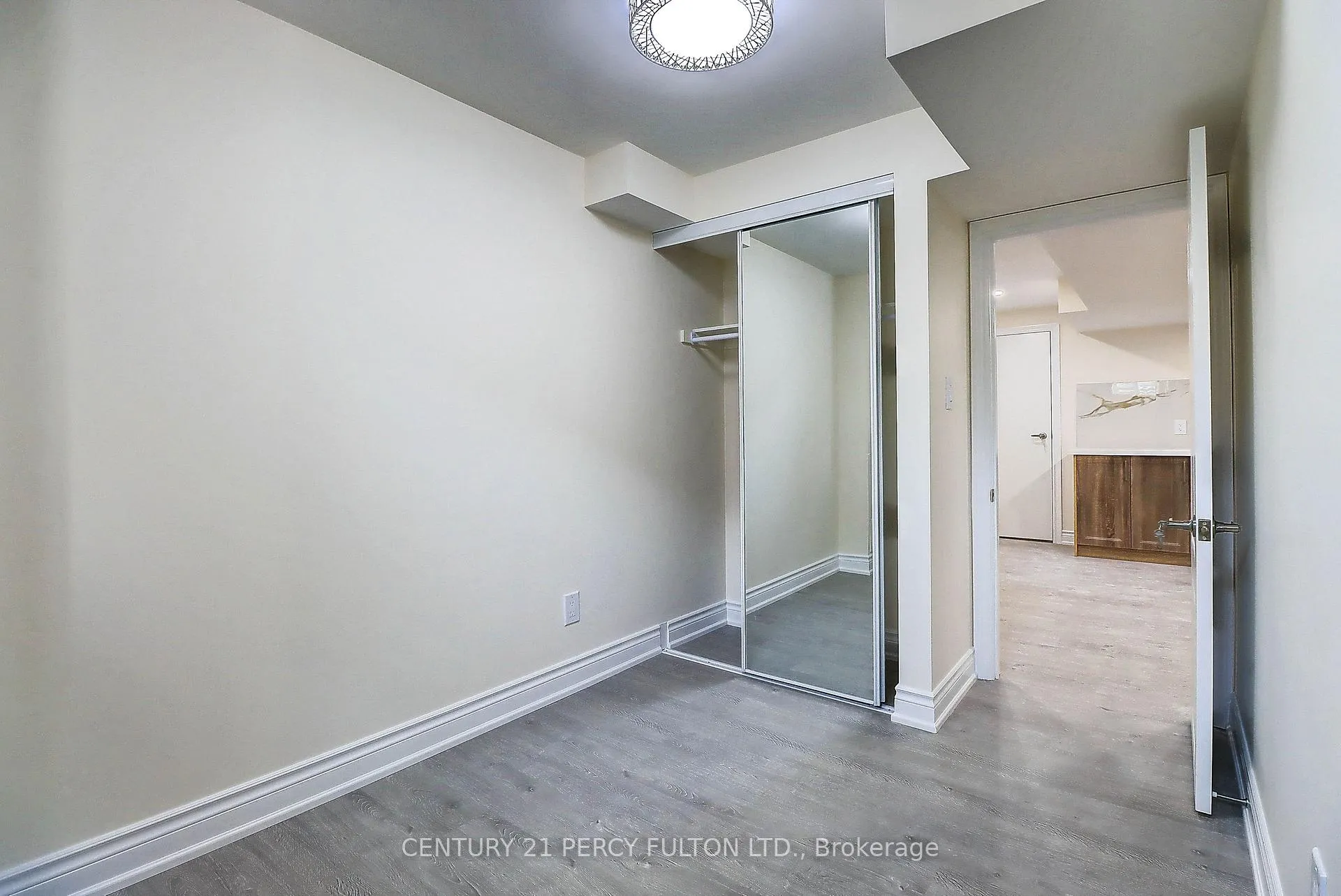 Photo 14 of Unit Bsmt, 18 Rosswell Drive, Clarington, Courtice — HOMEH