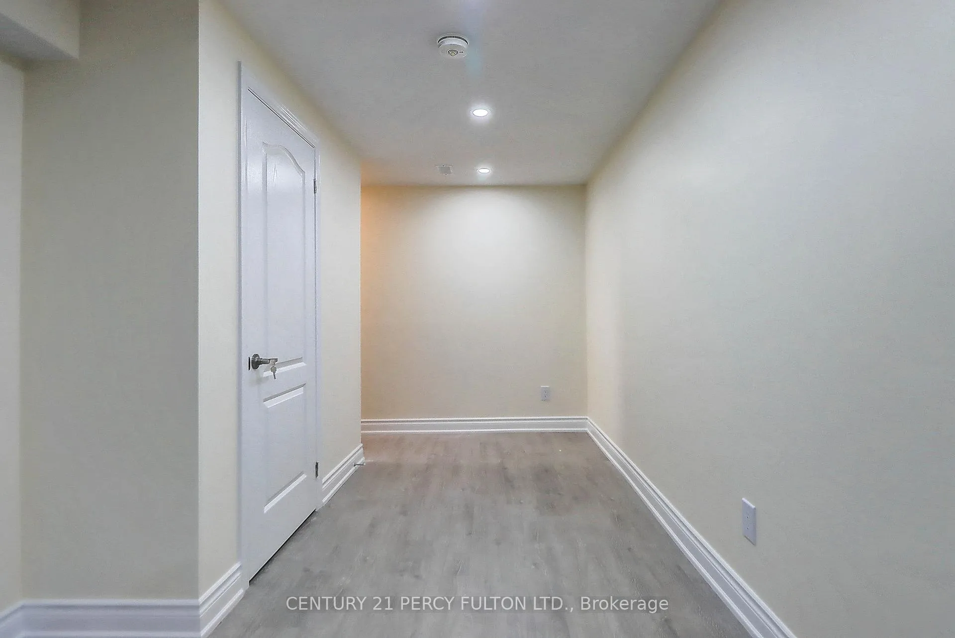 Photo 22 of Unit Bsmt, 18 Rosswell Drive, Clarington, Courtice — HOMEH