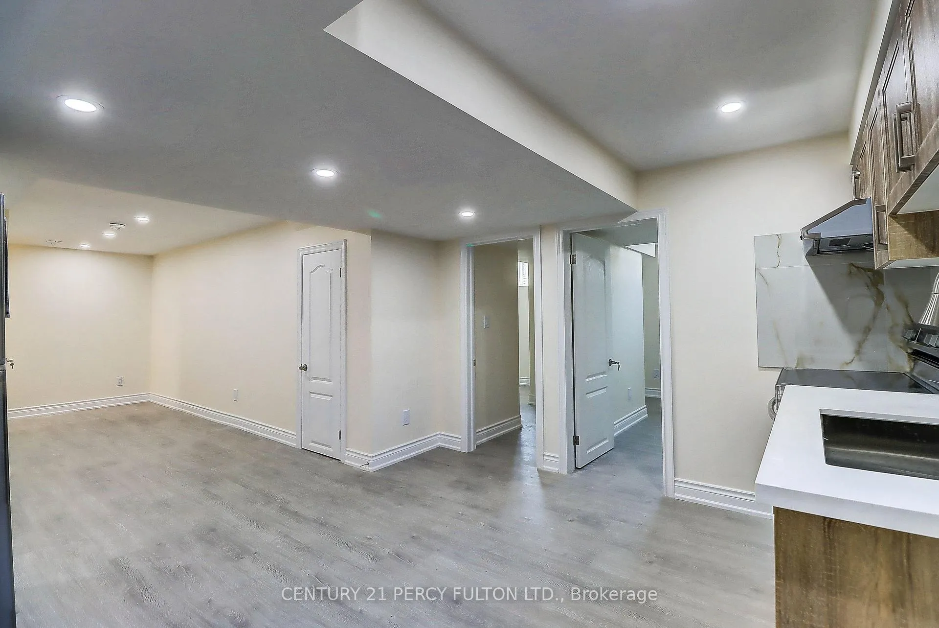 Photo 30 of Unit Bsmt, 18 Rosswell Drive, Clarington, Courtice — HOMEH