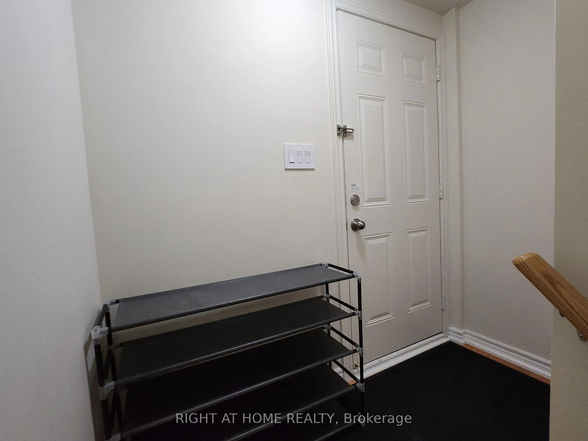 Photo 5 of 63 James Parrott Avenue, Markham, Wismer — HOMEH