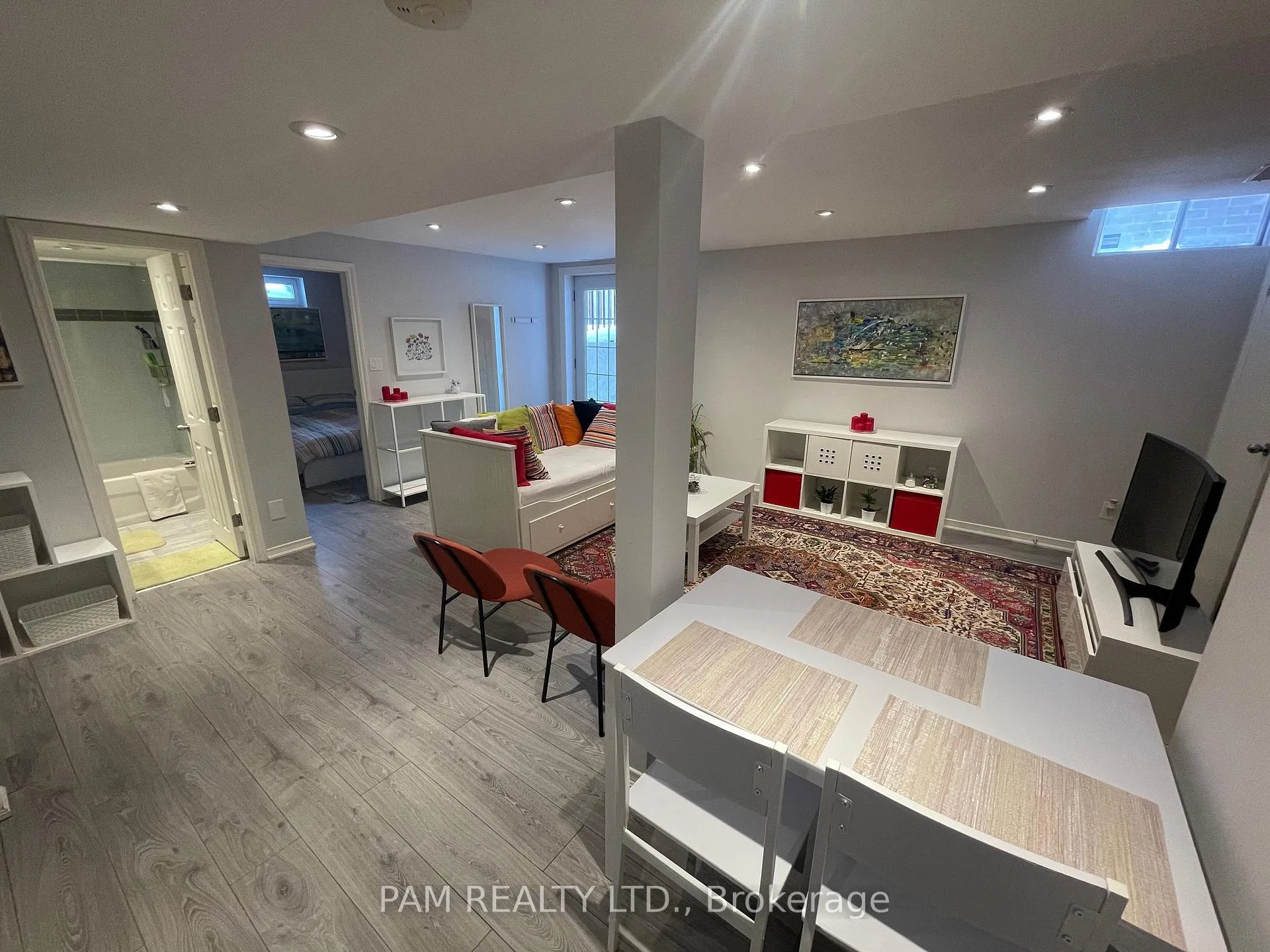 Photo 5 of Unit Basement, 23 Rockford Court, Vaughan, Crestwood-Springfarm-Yorkhill — HOMEH