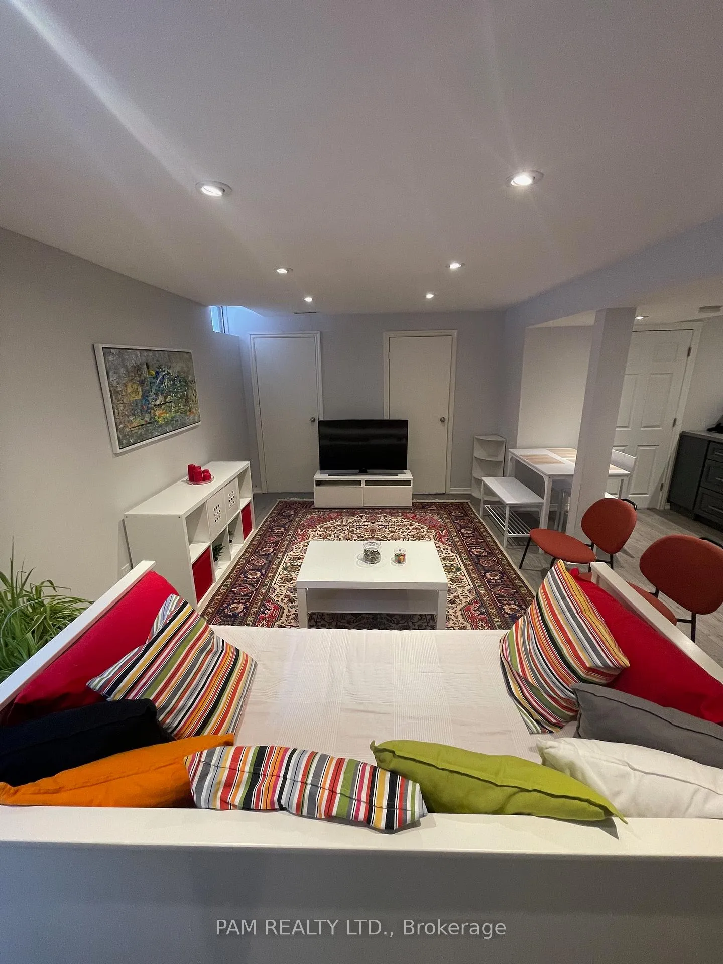 Photo 6 of Unit Basement, 23 Rockford Court, Vaughan, Crestwood-Springfarm-Yorkhill — HOMEH