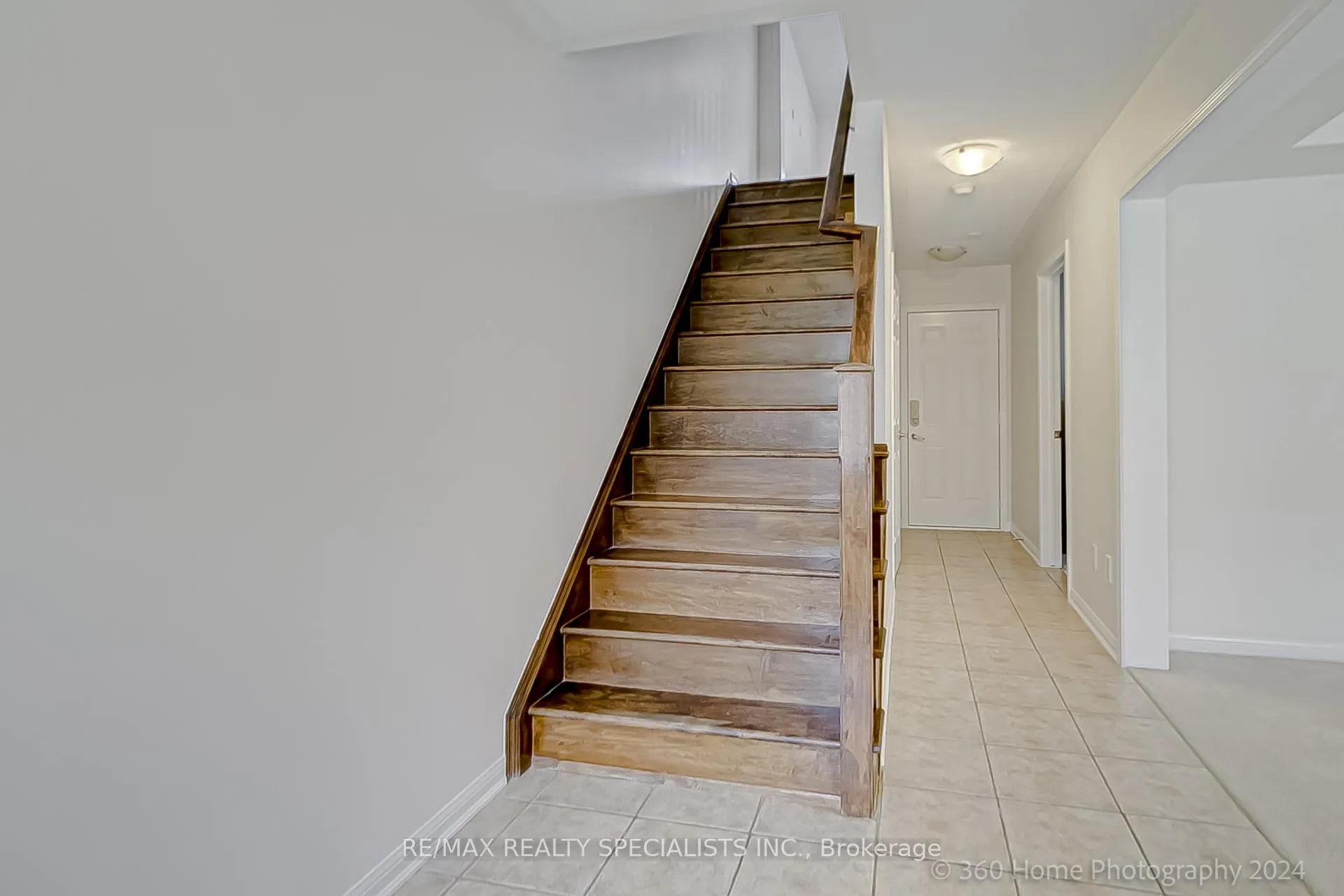 Photo 3 of 651 Cargill Path, Milton, Coates — HOMEH