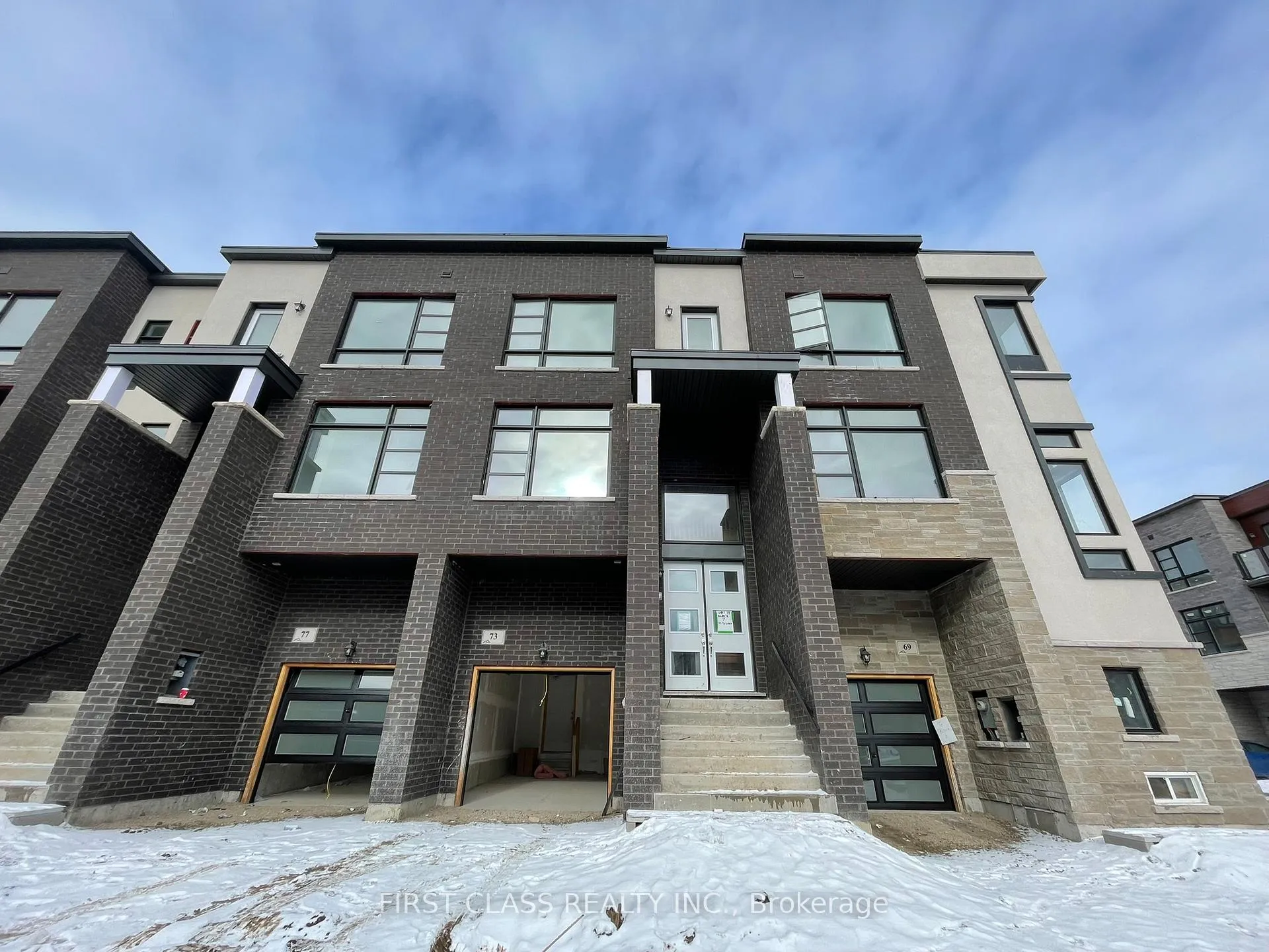 Photo 1 of 73 Paradox Street, Vaughan, Kleinburg — HOMEH
