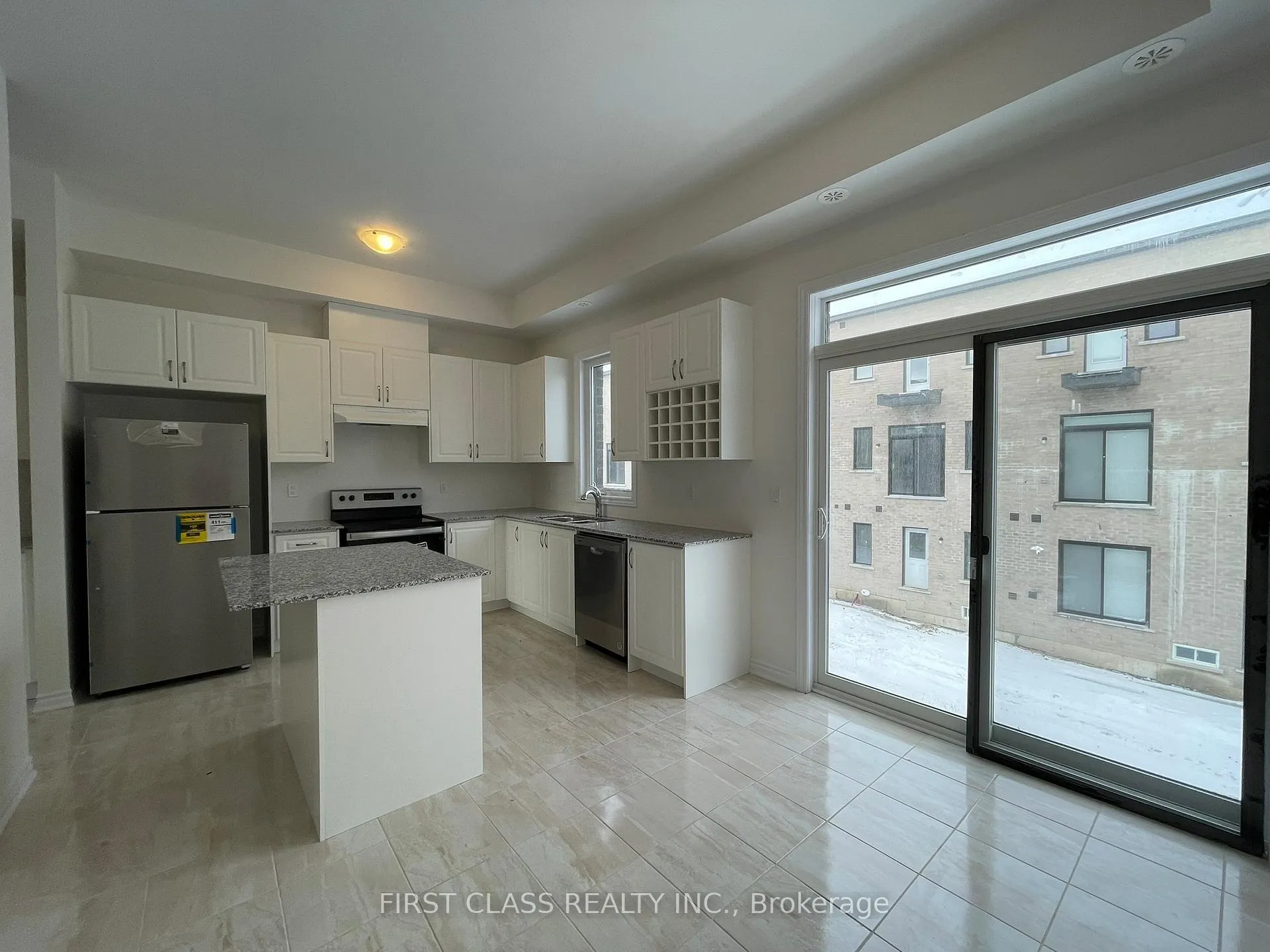 Photo 3 of 73 Paradox Street, Vaughan, Kleinburg — HOMEH