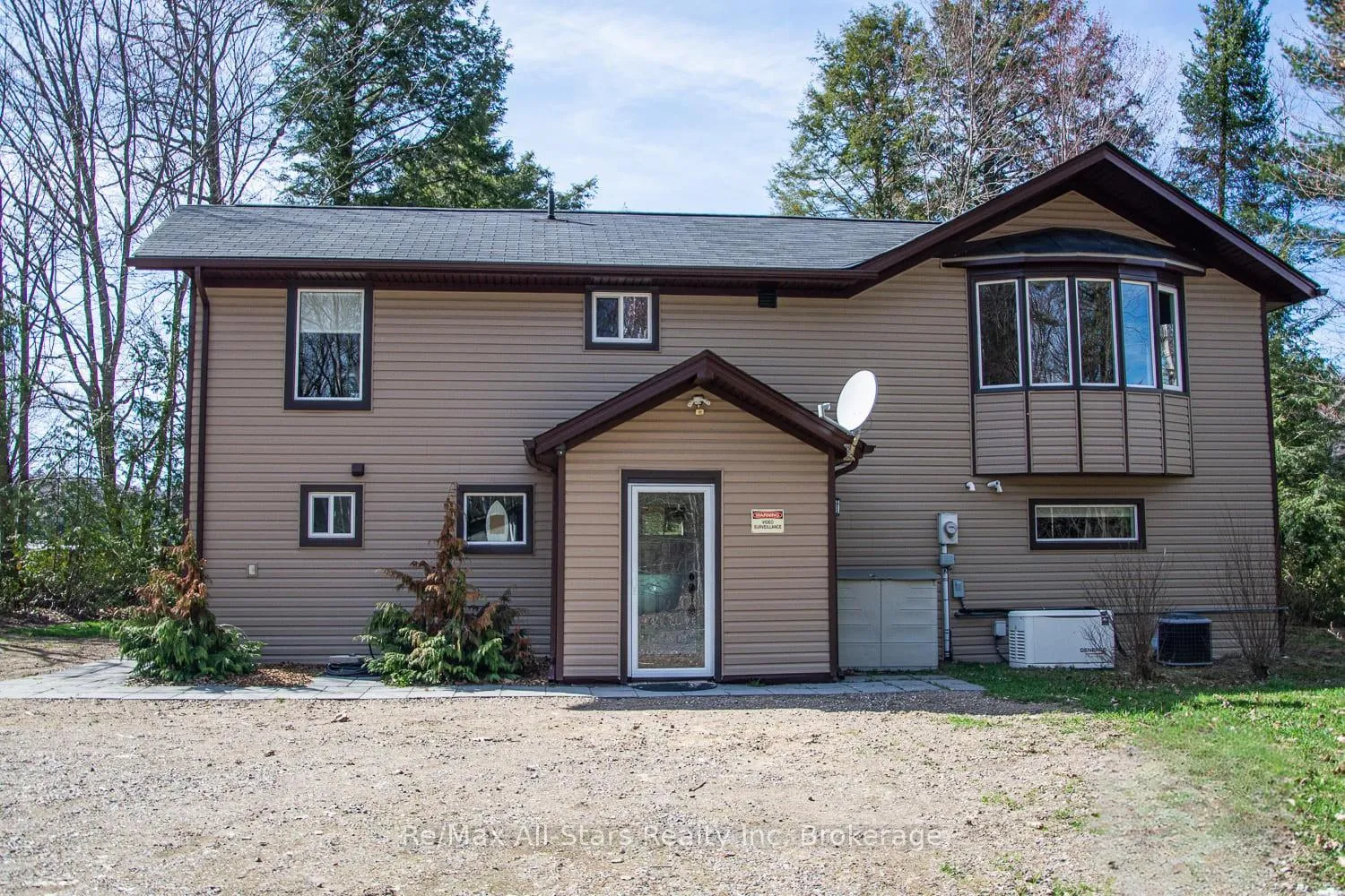 Photo 3 of 1022 Asbury Lane, Algonquin Highlands, Sherborne — HOMEH