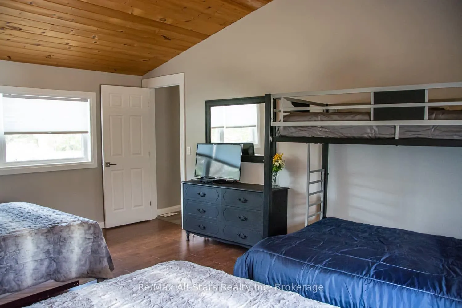 Photo 22 of 1022 Asbury Lane, Algonquin Highlands, Sherborne — HOMEH