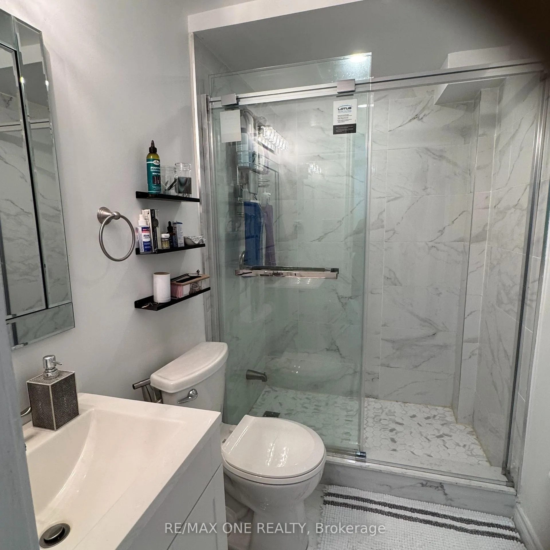 Photo 8 of 19 Chadburn Crescent, Aurora, Hills of St Andrew — HOMEH