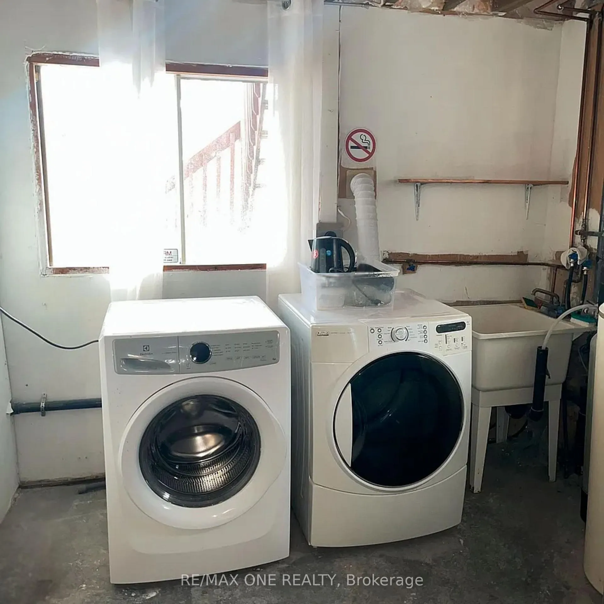 Photo 9 of 19 Chadburn Crescent, Aurora, Hills of St Andrew — HOMEH