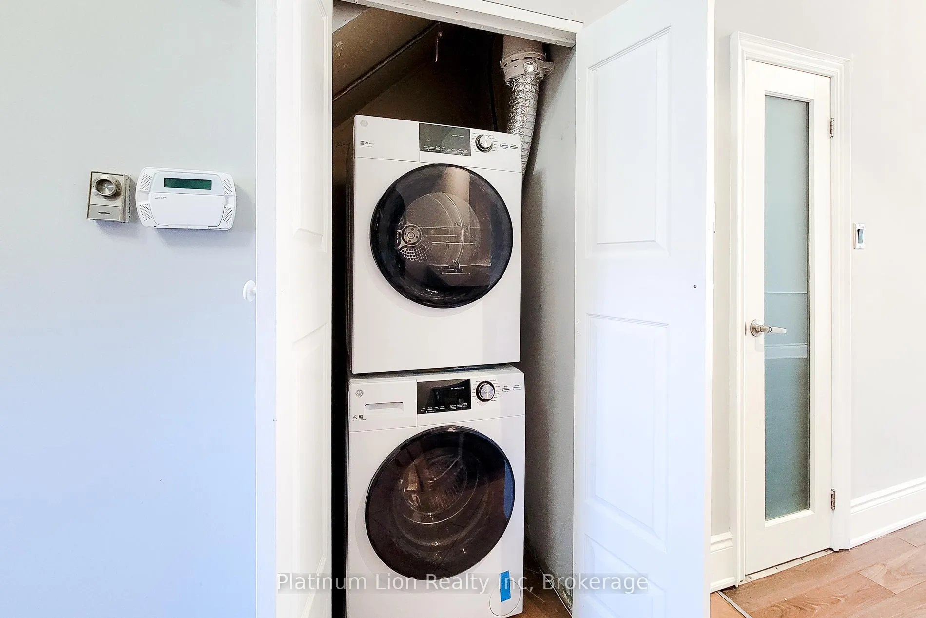 Photo 7 of Unit 3, 223 King Street E, Hamilton, Beasley — HOMEH