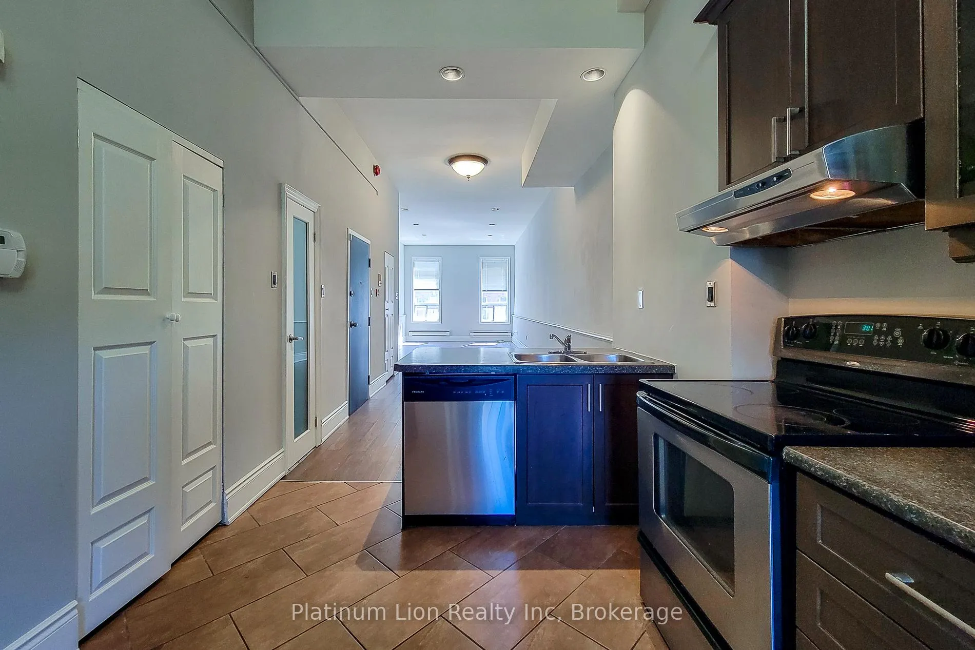 Photo 9 of Unit 3, 223 King Street E, Hamilton, Beasley — HOMEH