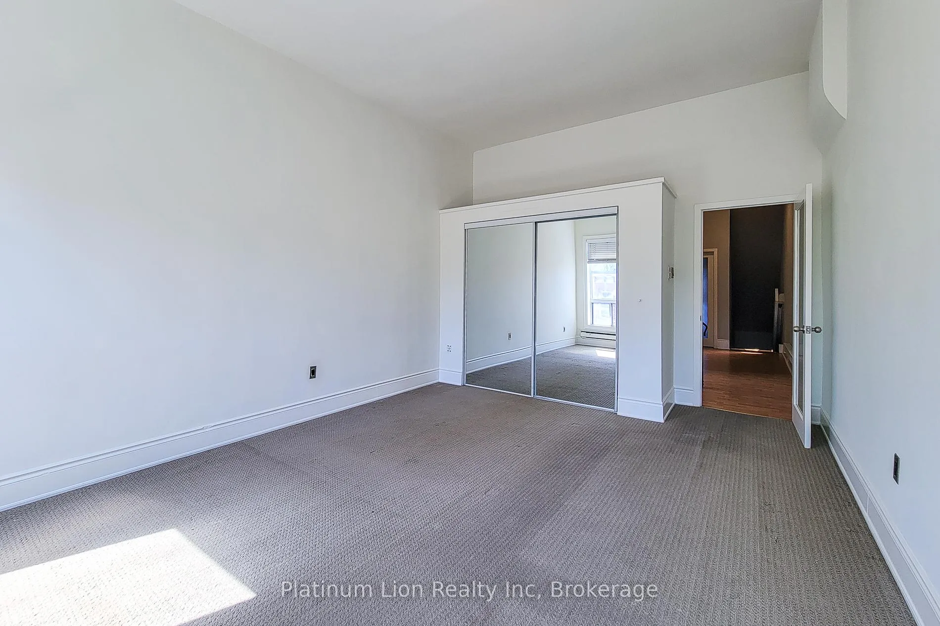 Photo 27 of Unit 3, 223 King Street E, Hamilton, Beasley — HOMEH