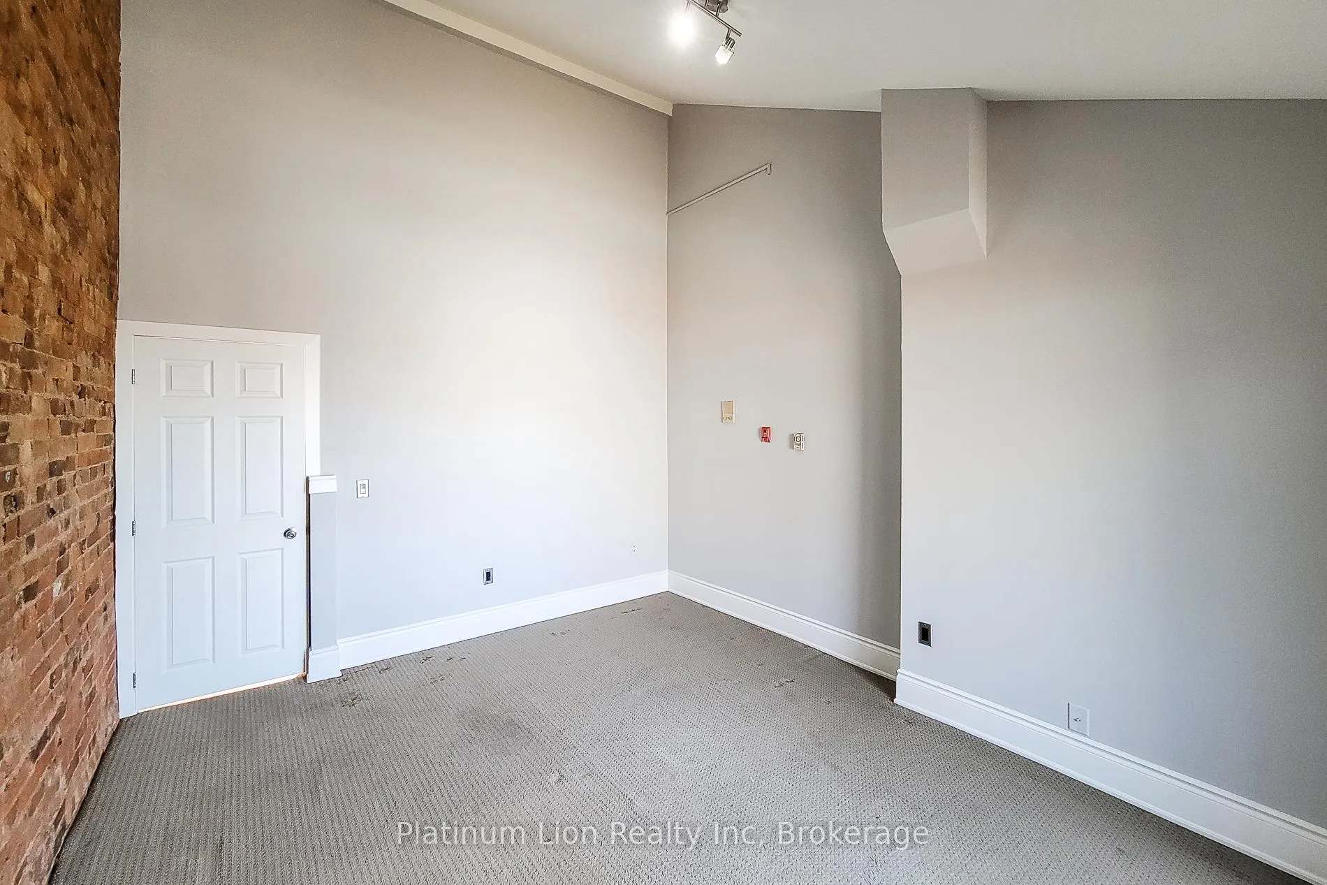Photo 29 of Unit 3, 223 King Street E, Hamilton, Beasley — HOMEH