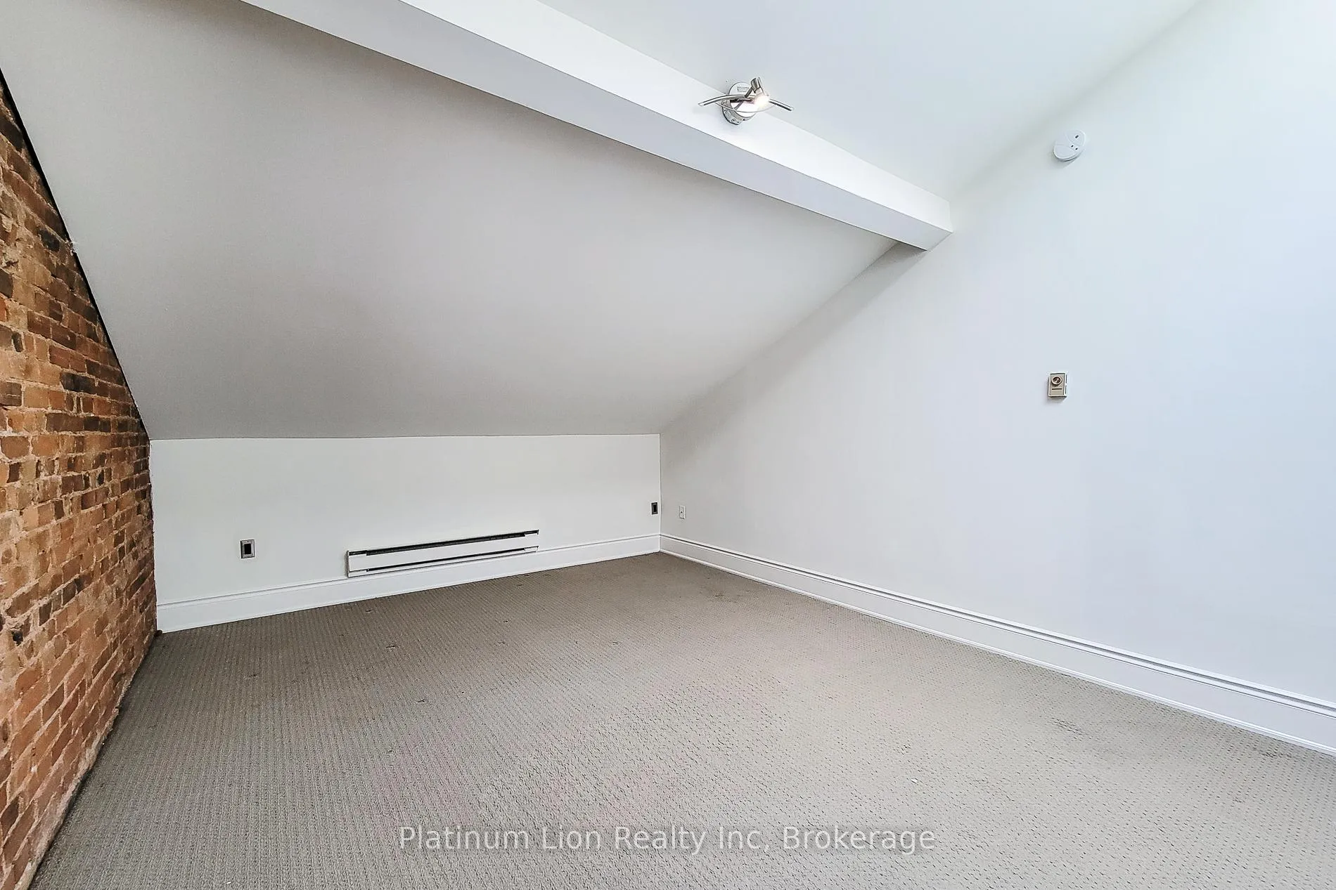 Photo 34 of Unit 3, 223 King Street E, Hamilton, Beasley — HOMEH