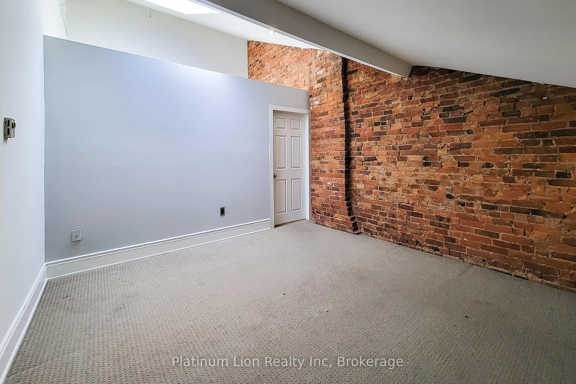 Photo 36 of Unit 3, 223 King Street E, Hamilton, Beasley — HOMEH