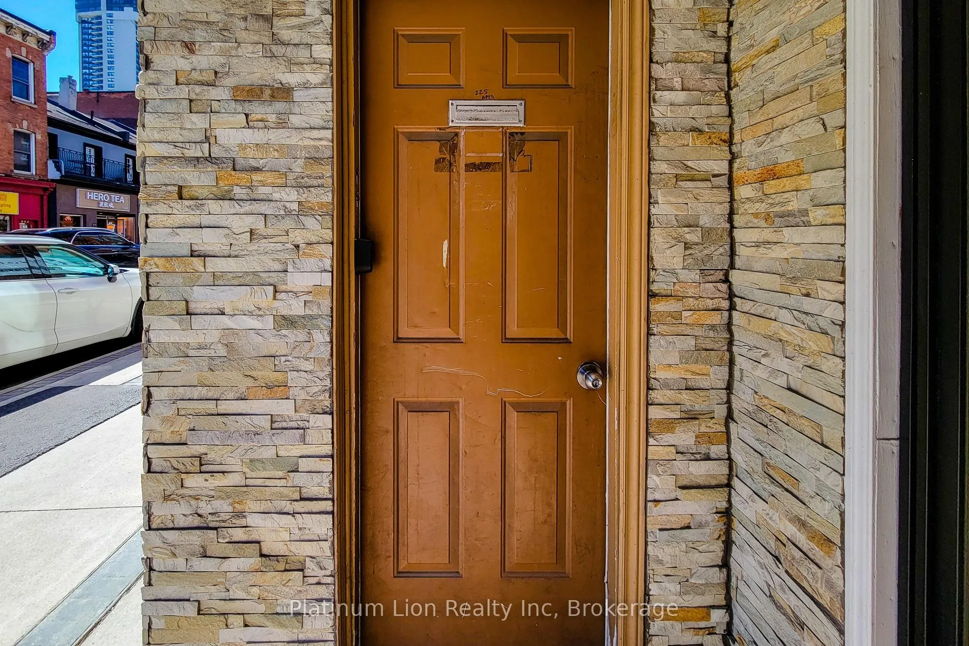 Photo 38 of Unit 3, 223 King Street E, Hamilton, Beasley — HOMEH