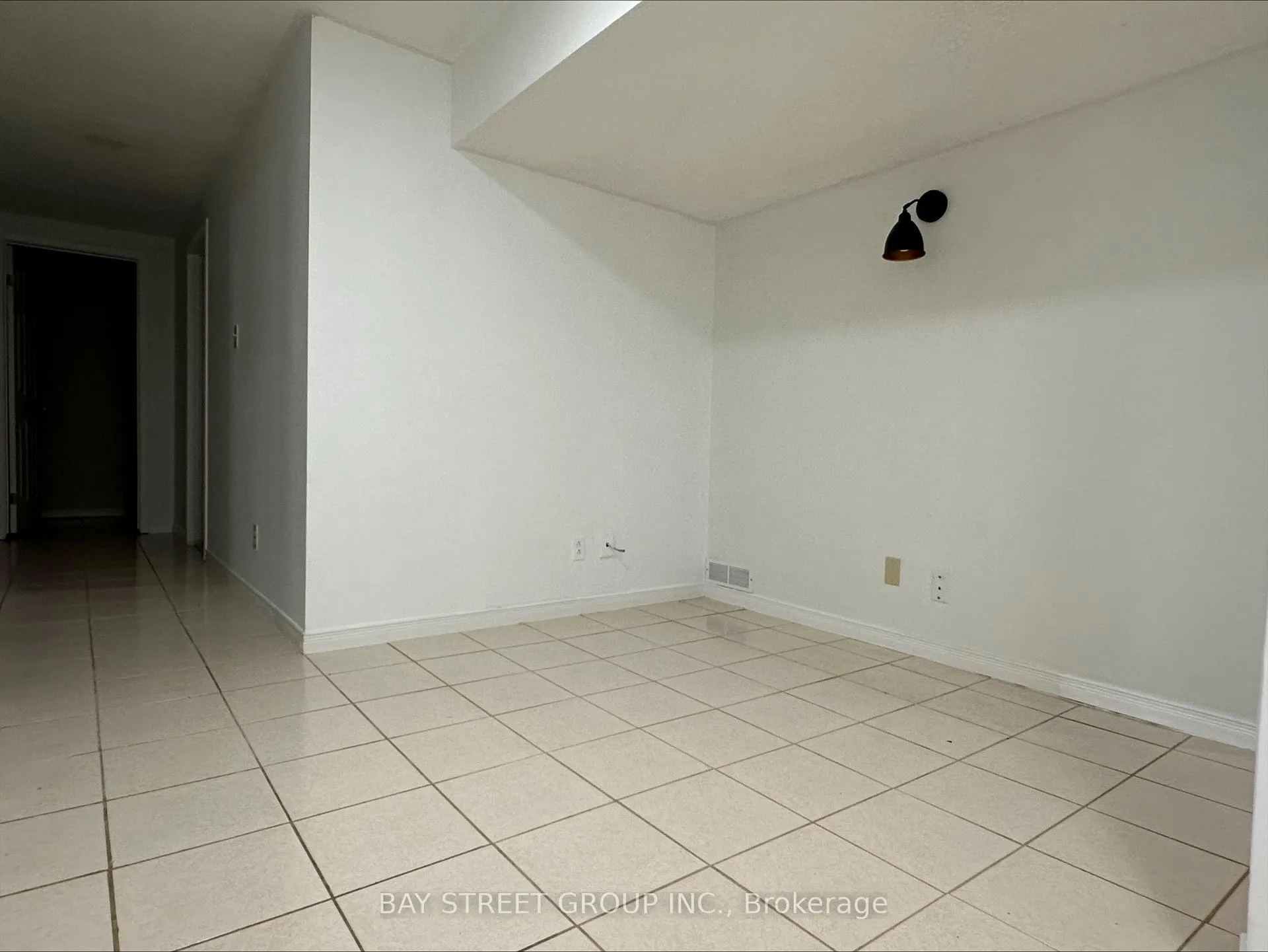 Photo 6 of Unit #BSMT, 12 Marcus Crescent, Markham, Raymerville — HOMEH
