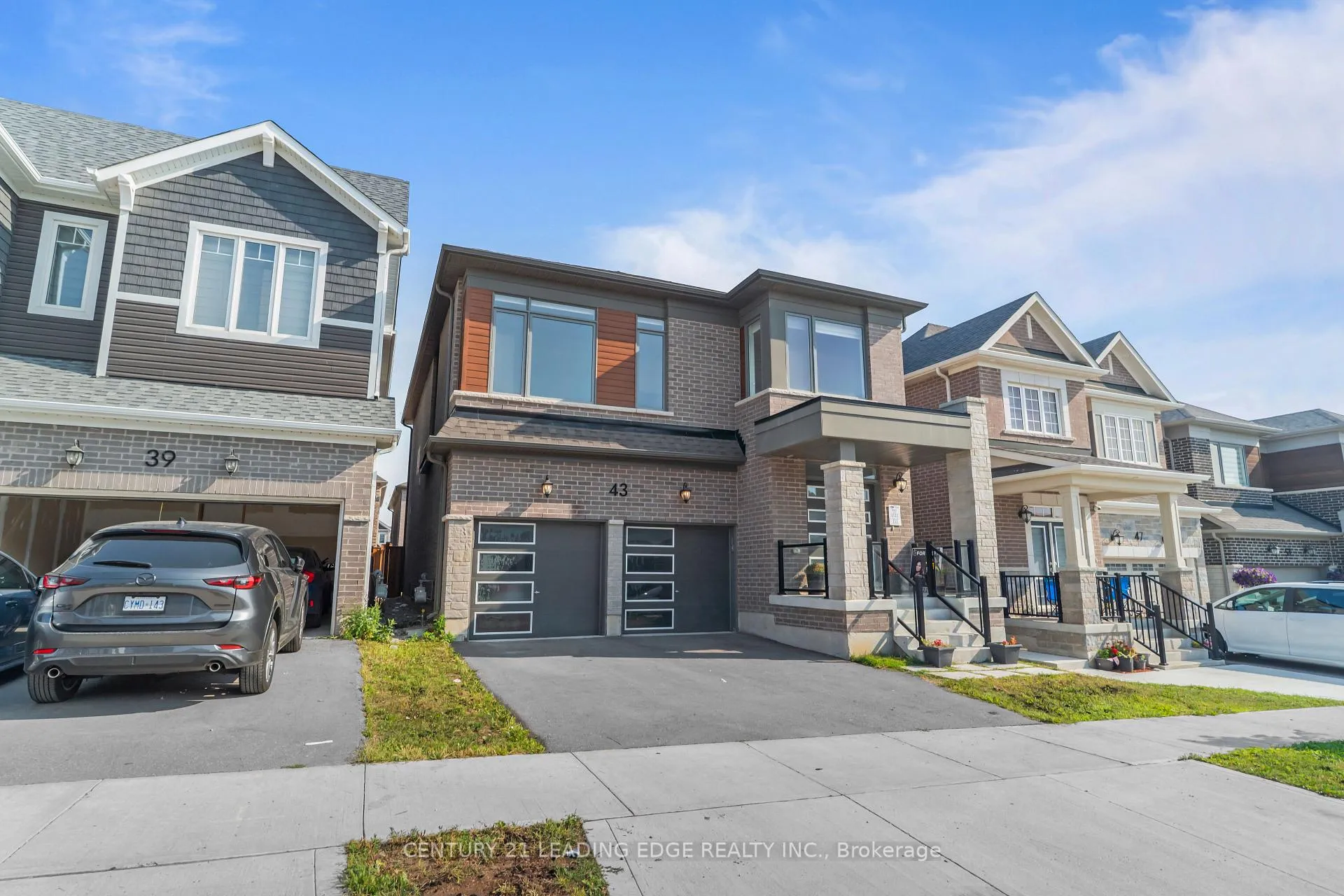 Photo 2 of 43 William Nador Street, Kitchener — HOMEH