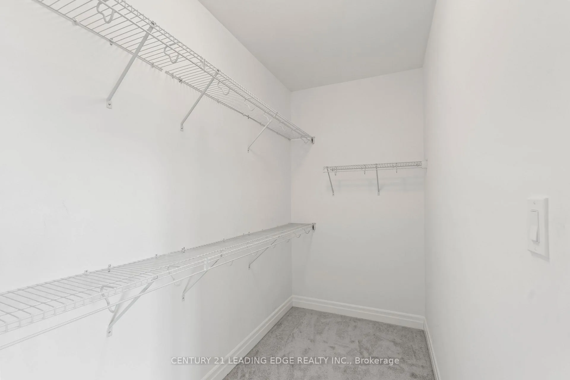 Photo 33 of 43 William Nador Street, Kitchener — HOMEH