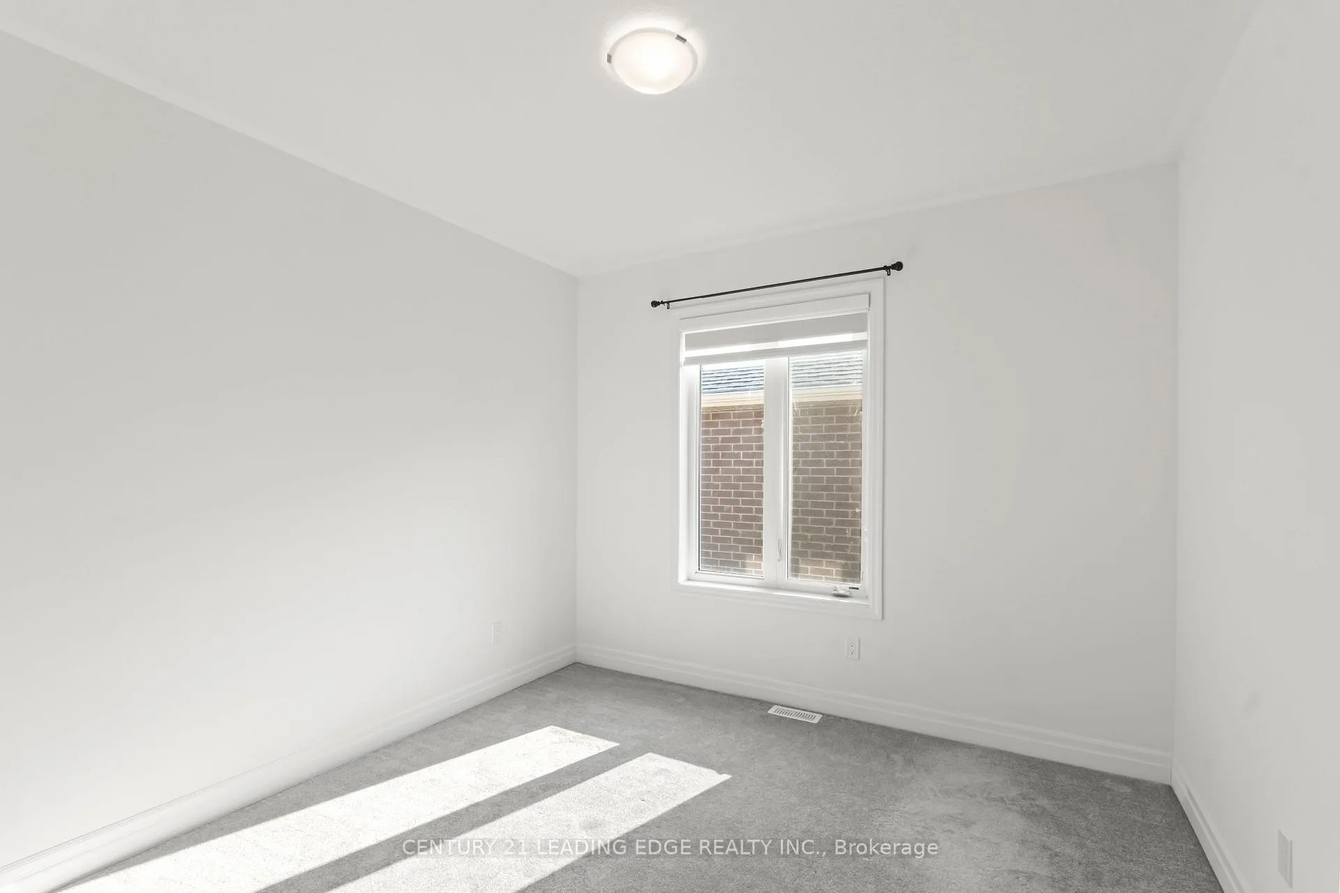Photo 34 of 43 William Nador Street, Kitchener — HOMEH