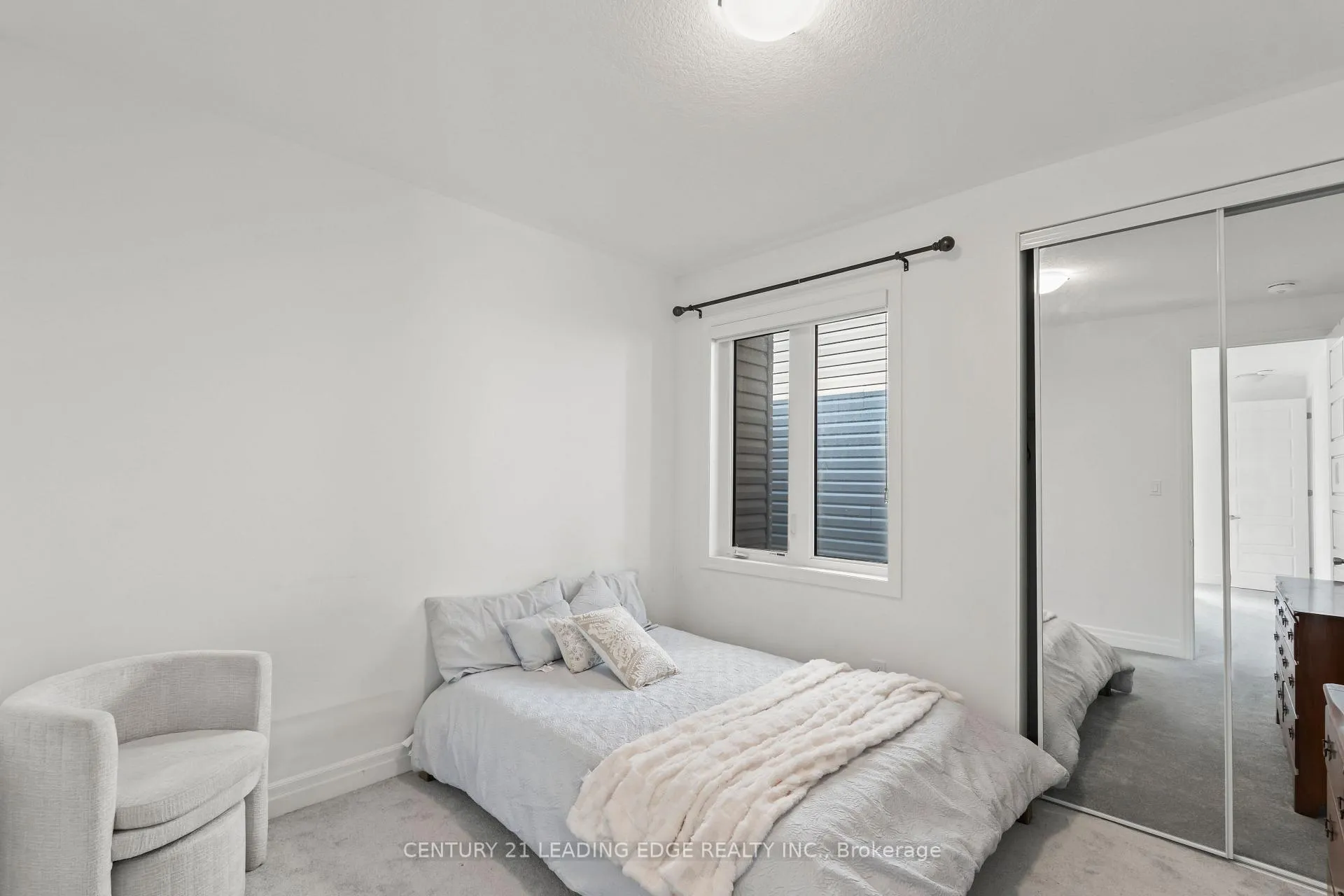 Photo 37 of 43 William Nador Street, Kitchener — HOMEH