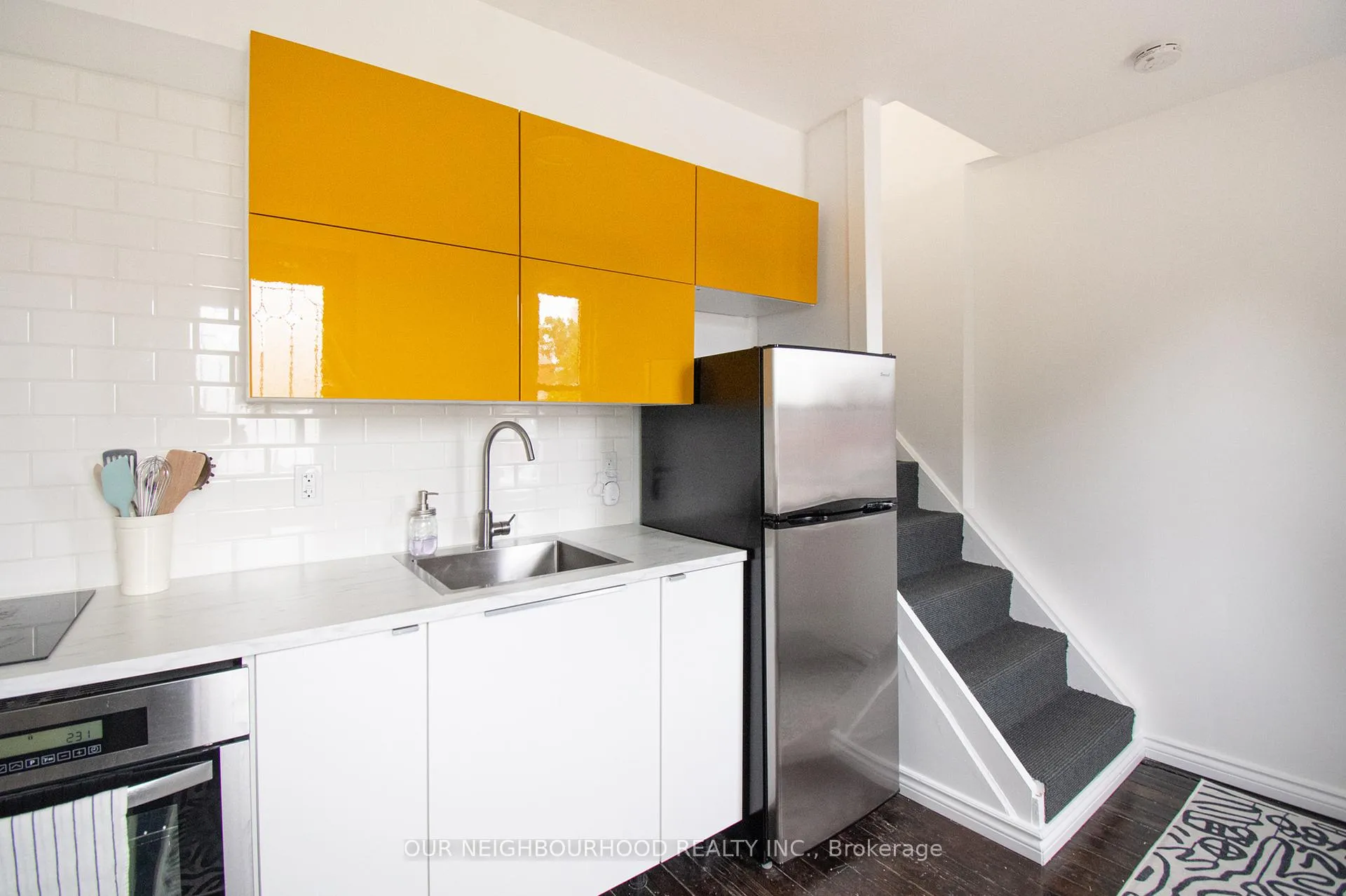 Photo 3 of Unit B, 35 Tisdale Street, Hamilton, Beasley — HOMEH