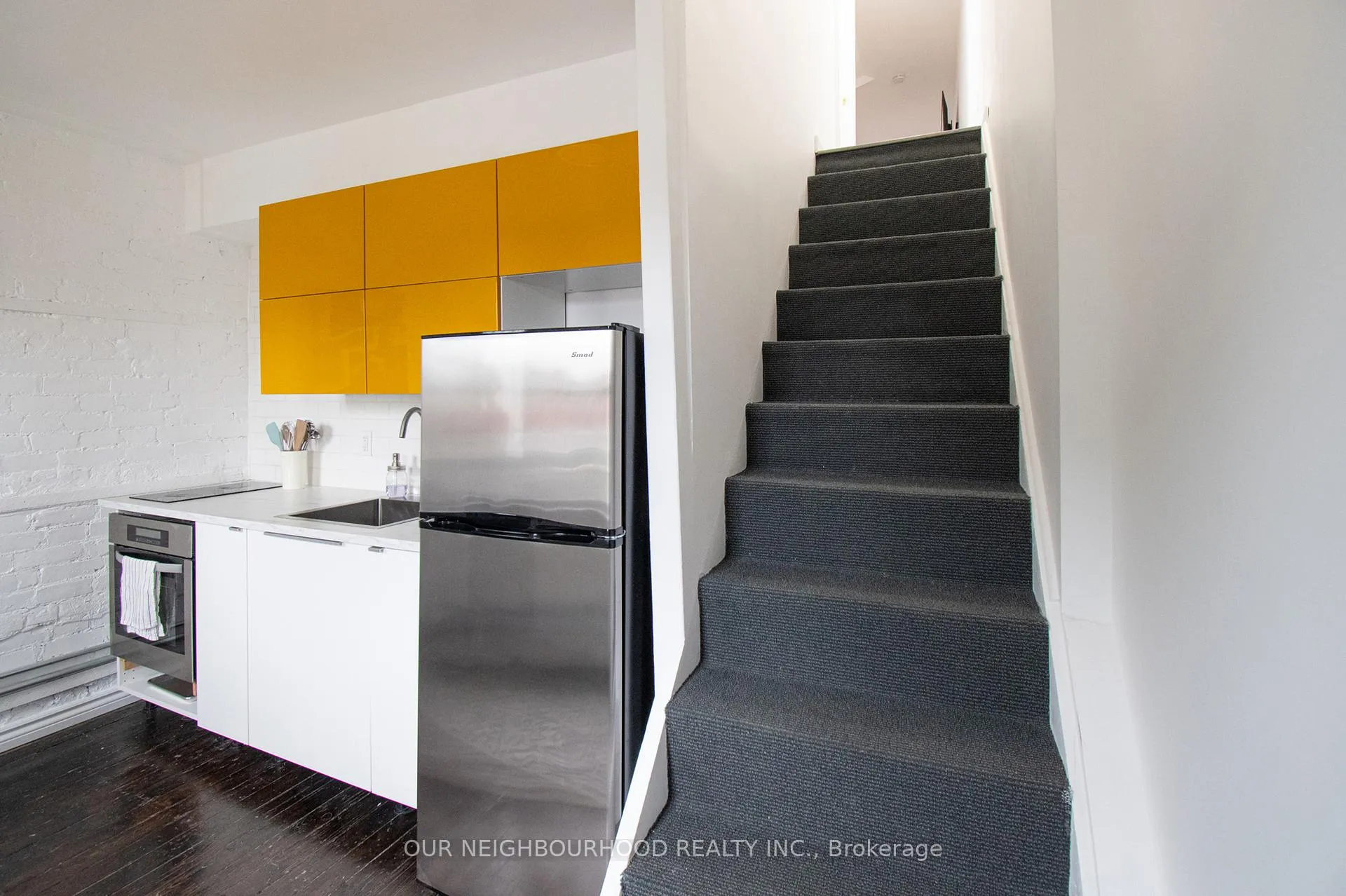 Photo 6 of Unit B, 35 Tisdale Street, Hamilton, Beasley — HOMEH