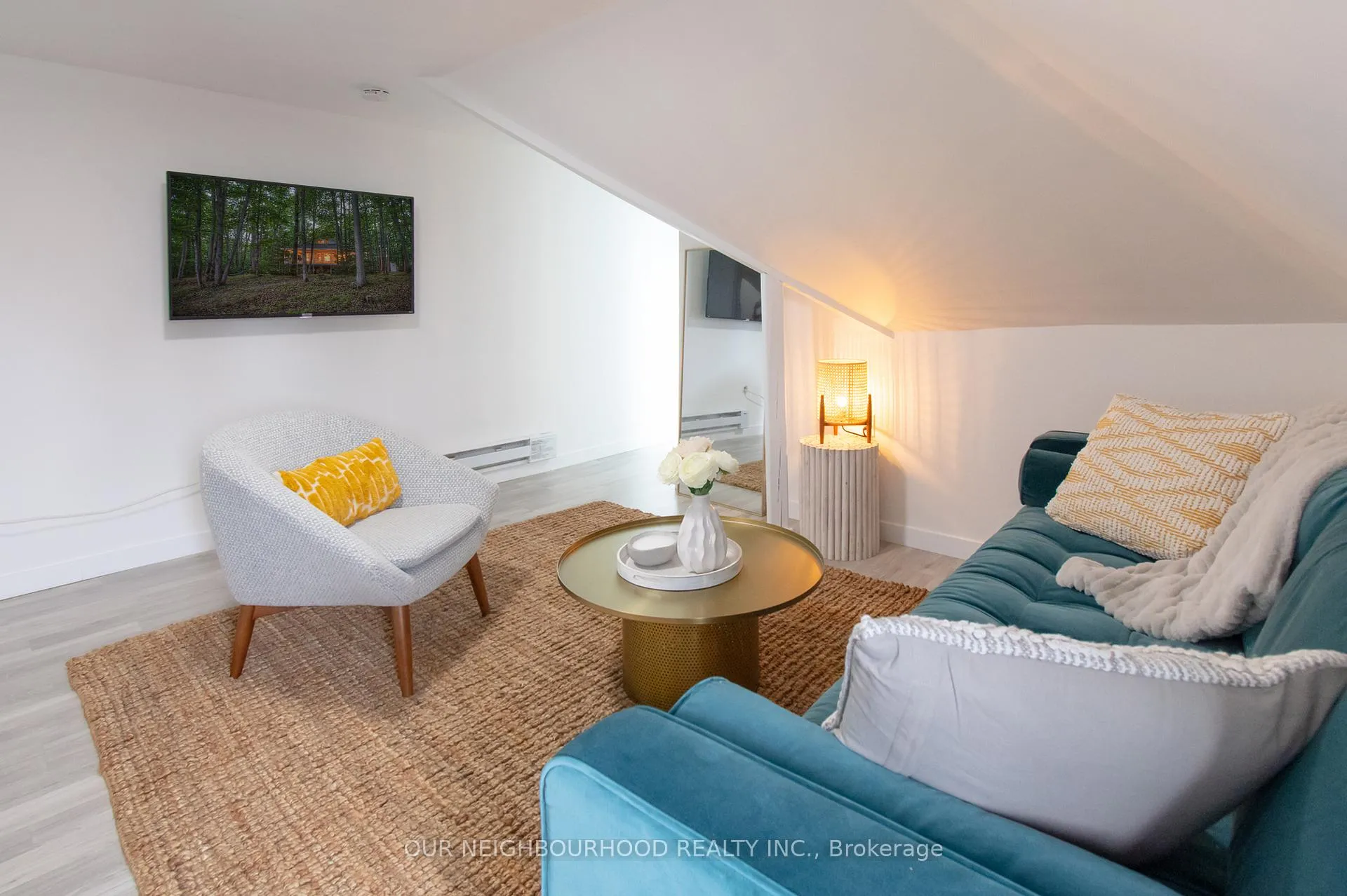 Photo 10 of Unit B, 35 Tisdale Street, Hamilton, Beasley — HOMEH
