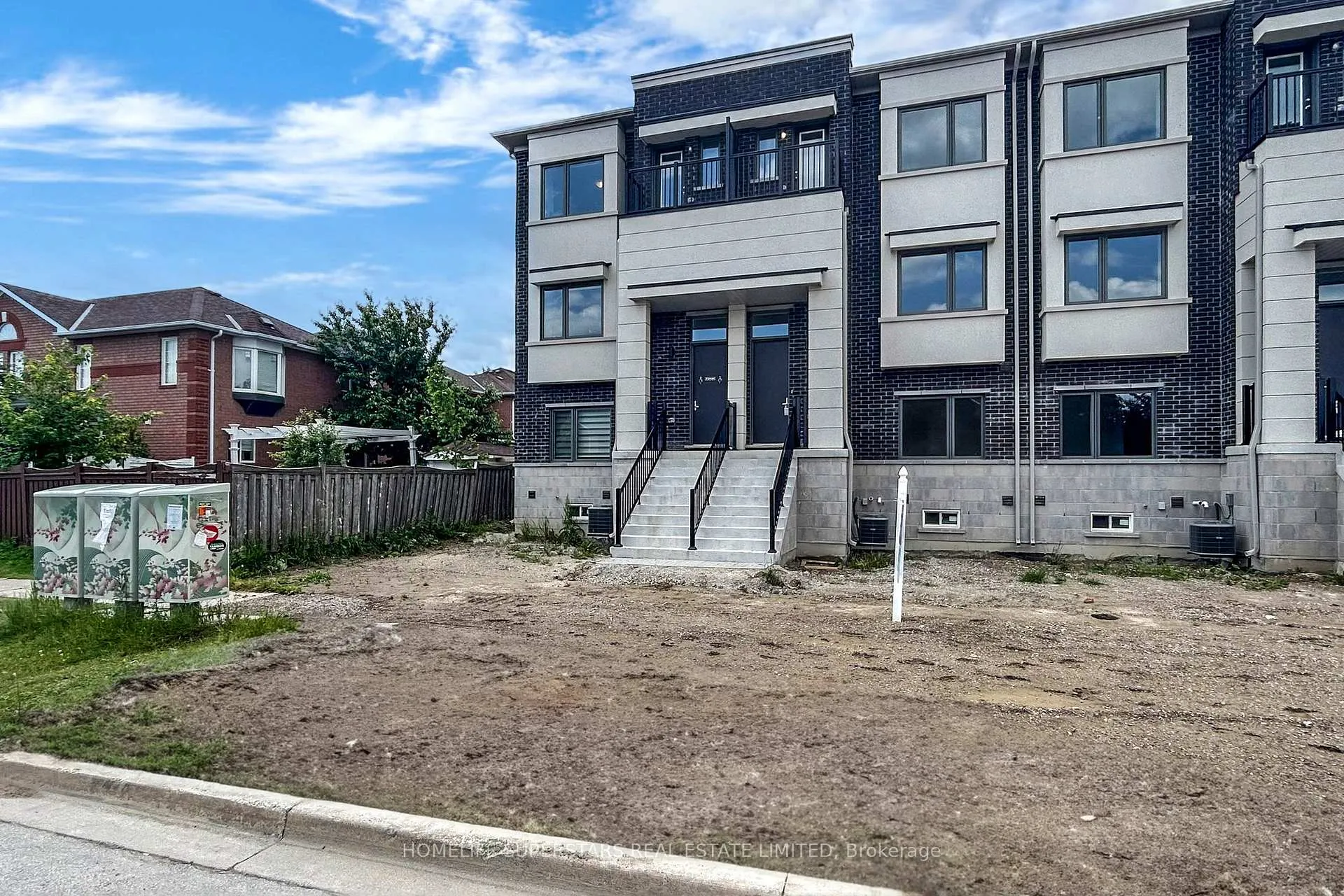 Photo 43 of 154 Landsbridge Street, Caledon, Bolton East — HOMEH
