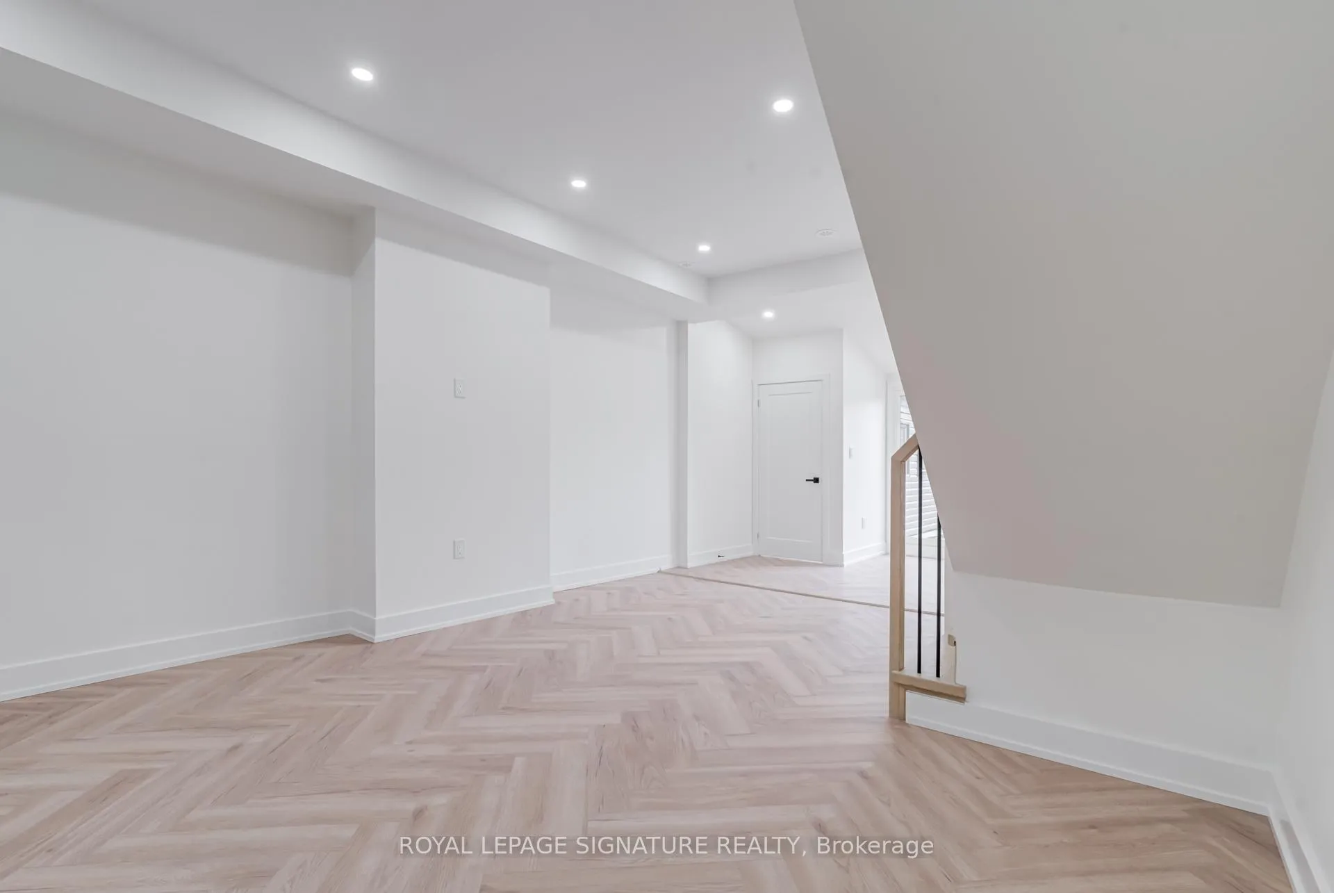 Photo 5 of Unit Upper, 861 O'connor Drive, Toronto, O'Connor-Parkview — HOMEH