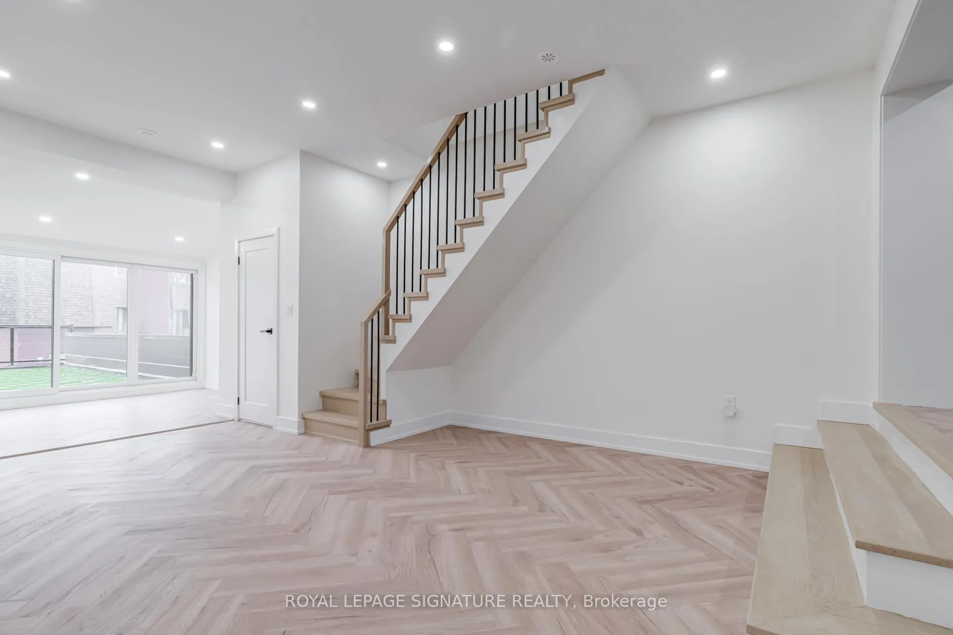 Photo 6 of Unit Upper, 861 O'connor Drive, Toronto, O'Connor-Parkview — HOMEH