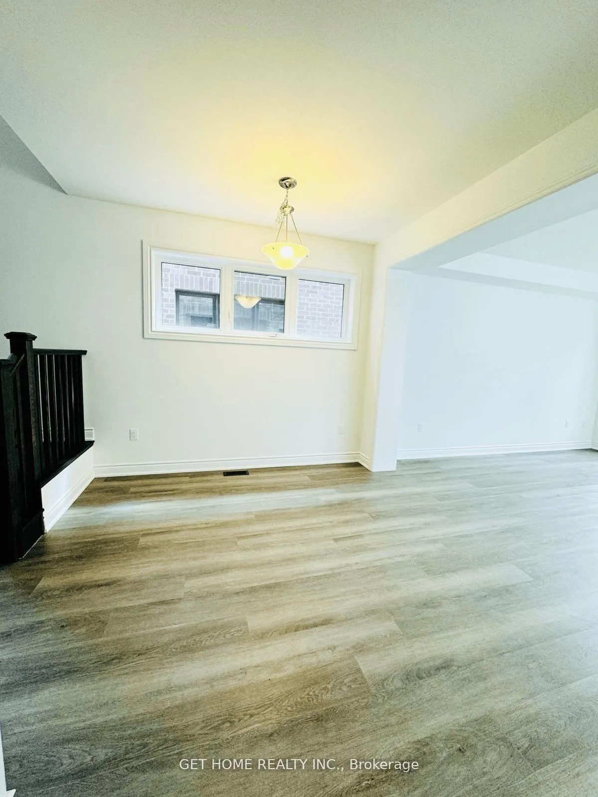 Photo 6 of 2881 Foxden Square, Pickering, Rural Pickering — HOMEH
