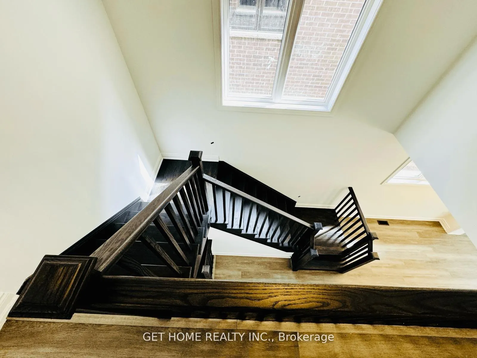 Photo 18 of 2881 Foxden Square, Pickering, Rural Pickering — HOMEH