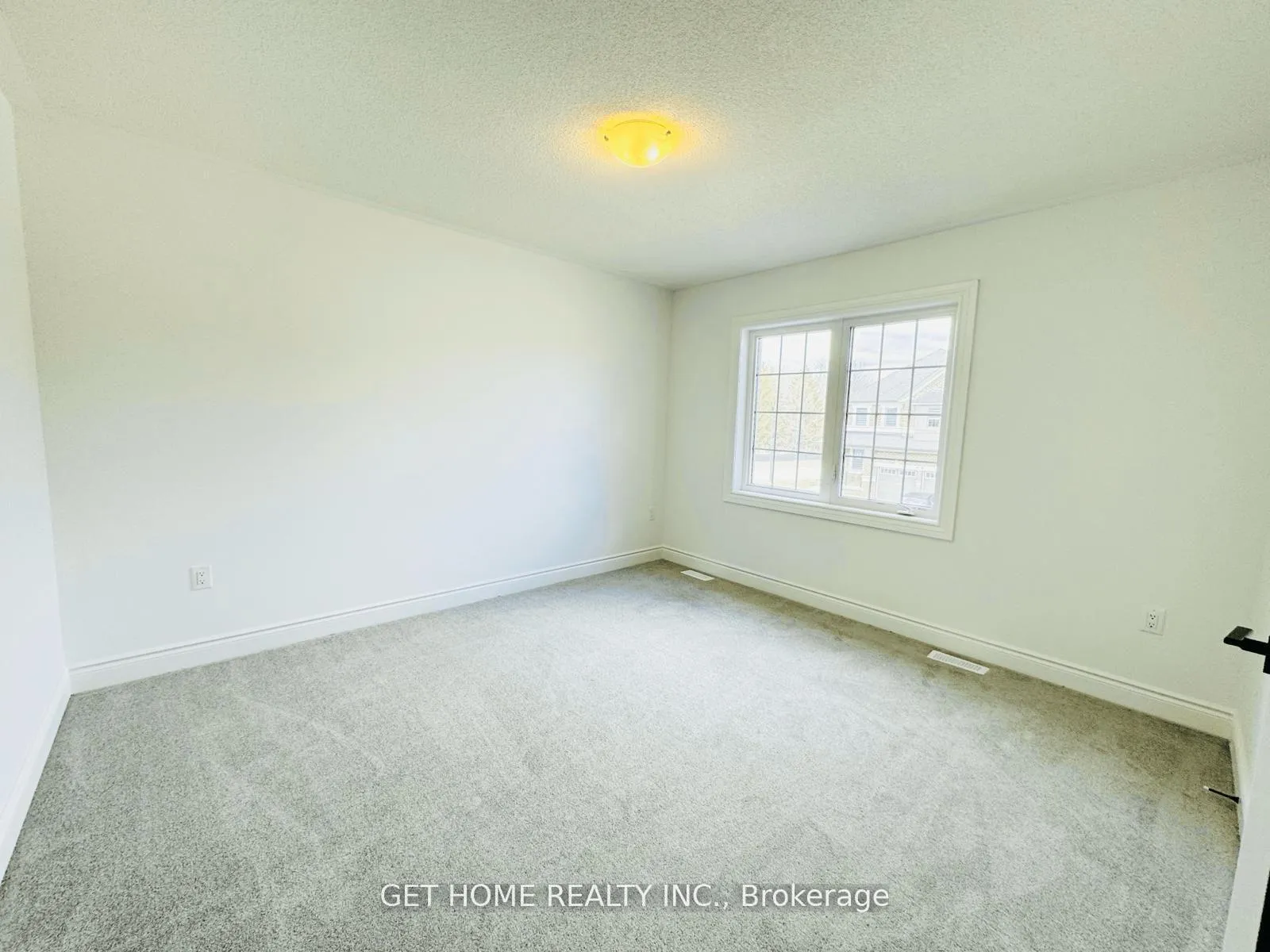 Photo 21 of 2881 Foxden Square, Pickering, Rural Pickering — HOMEH