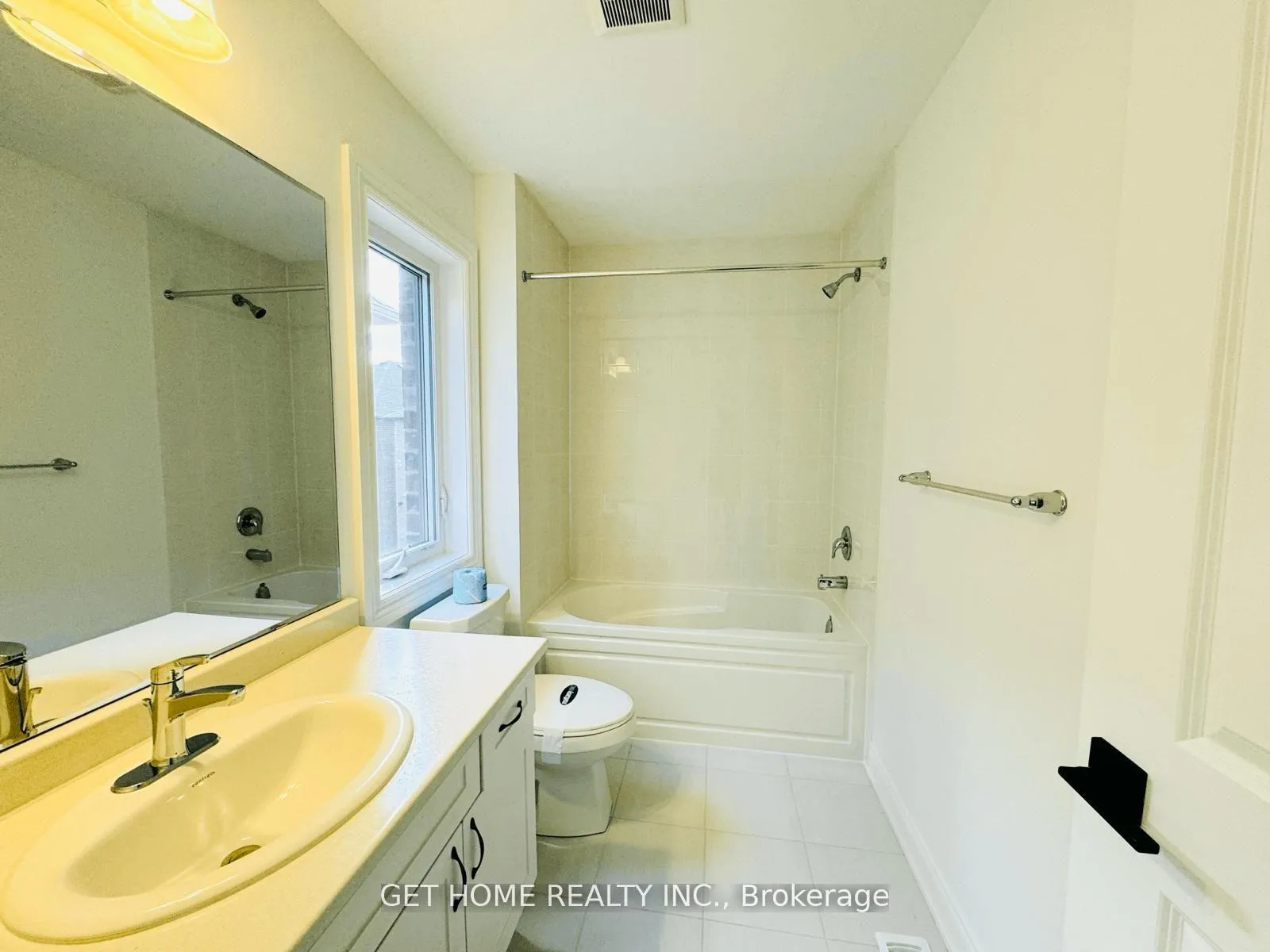 Photo 23 of 2881 Foxden Square, Pickering, Rural Pickering — HOMEH