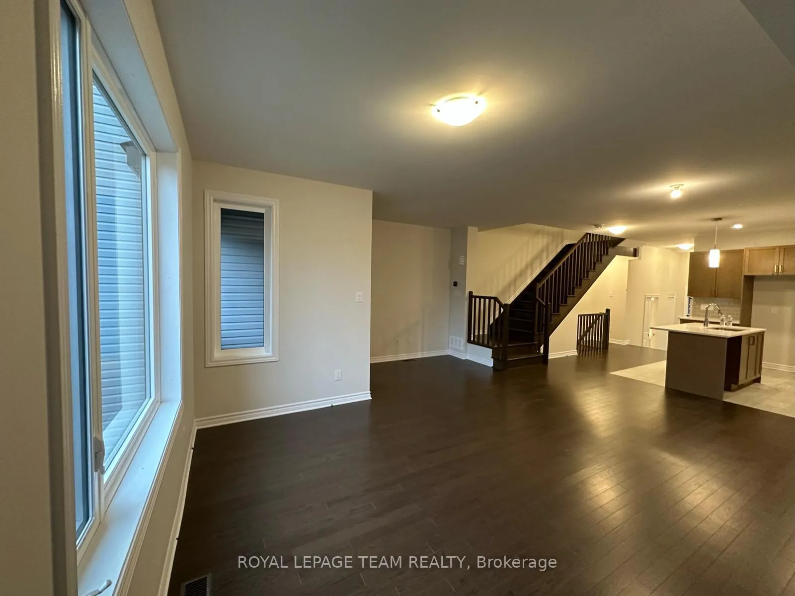 Photo 4 of 28 Atop Lane, Ottawa, Blossom Park/Kemp Park/Findlay Creek — HOMEH