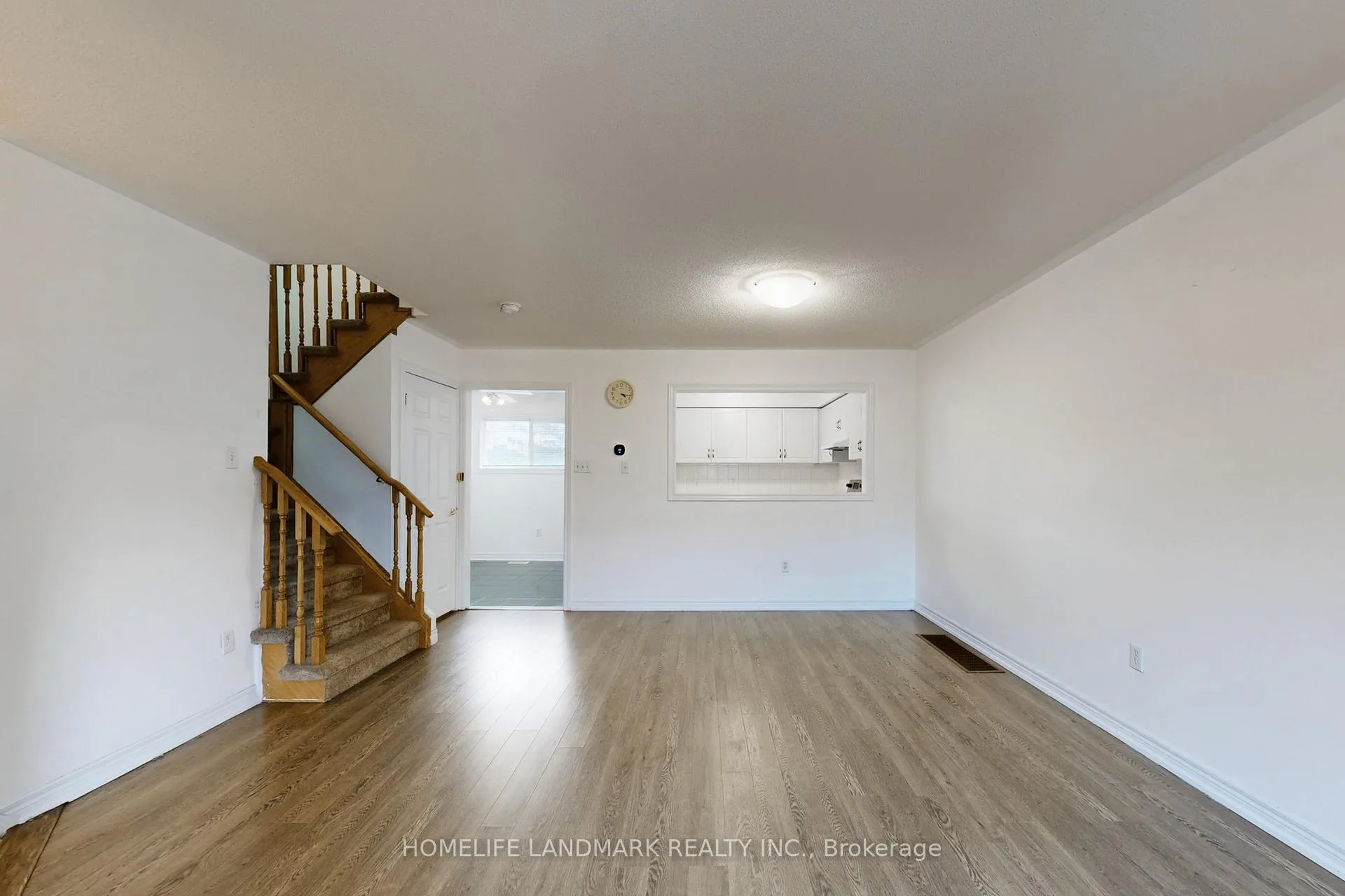 Photo 8 of 108 Sunway Square, Markham, Raymerville — HOMEH