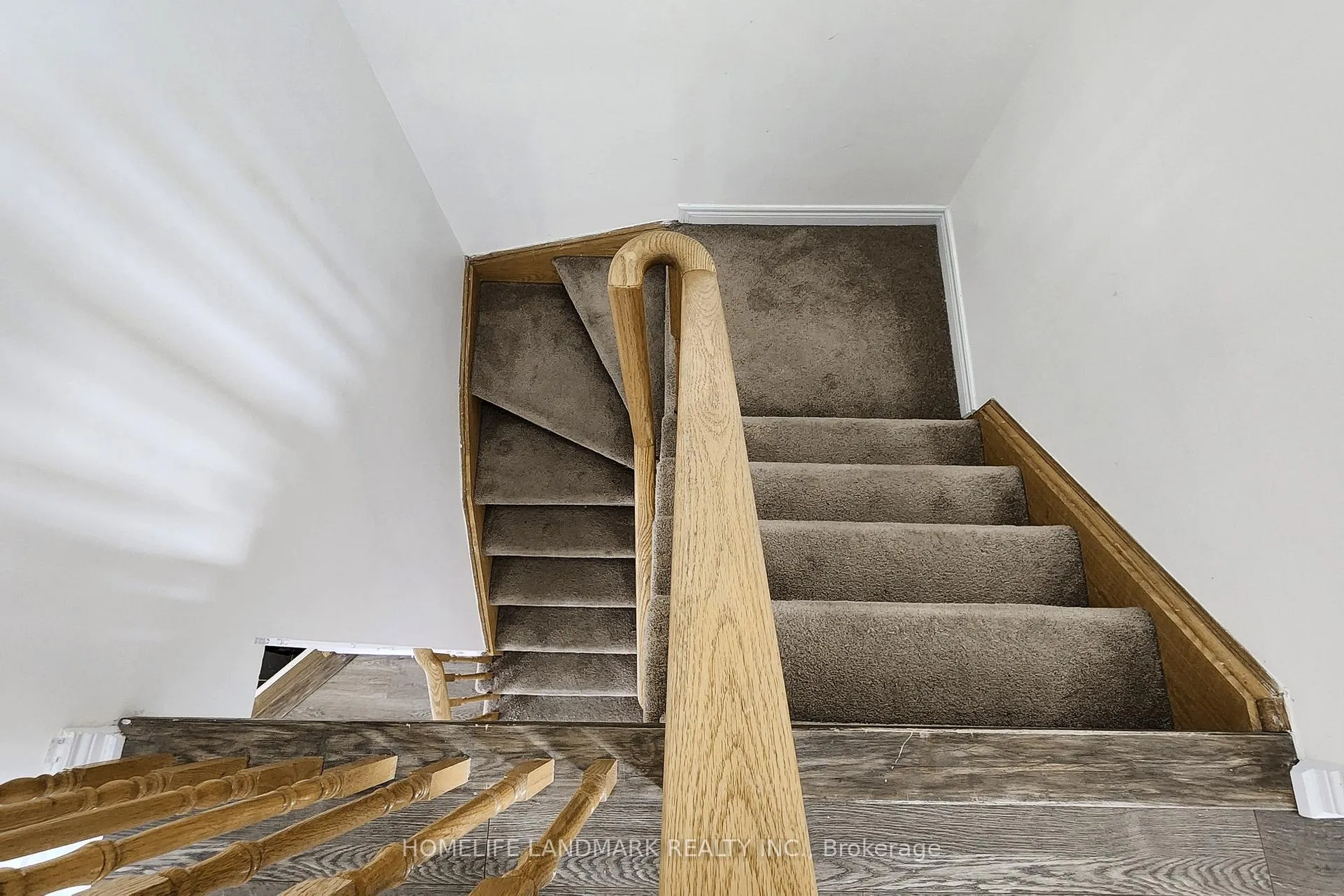 Photo 18 of 108 Sunway Square, Markham, Raymerville — HOMEH